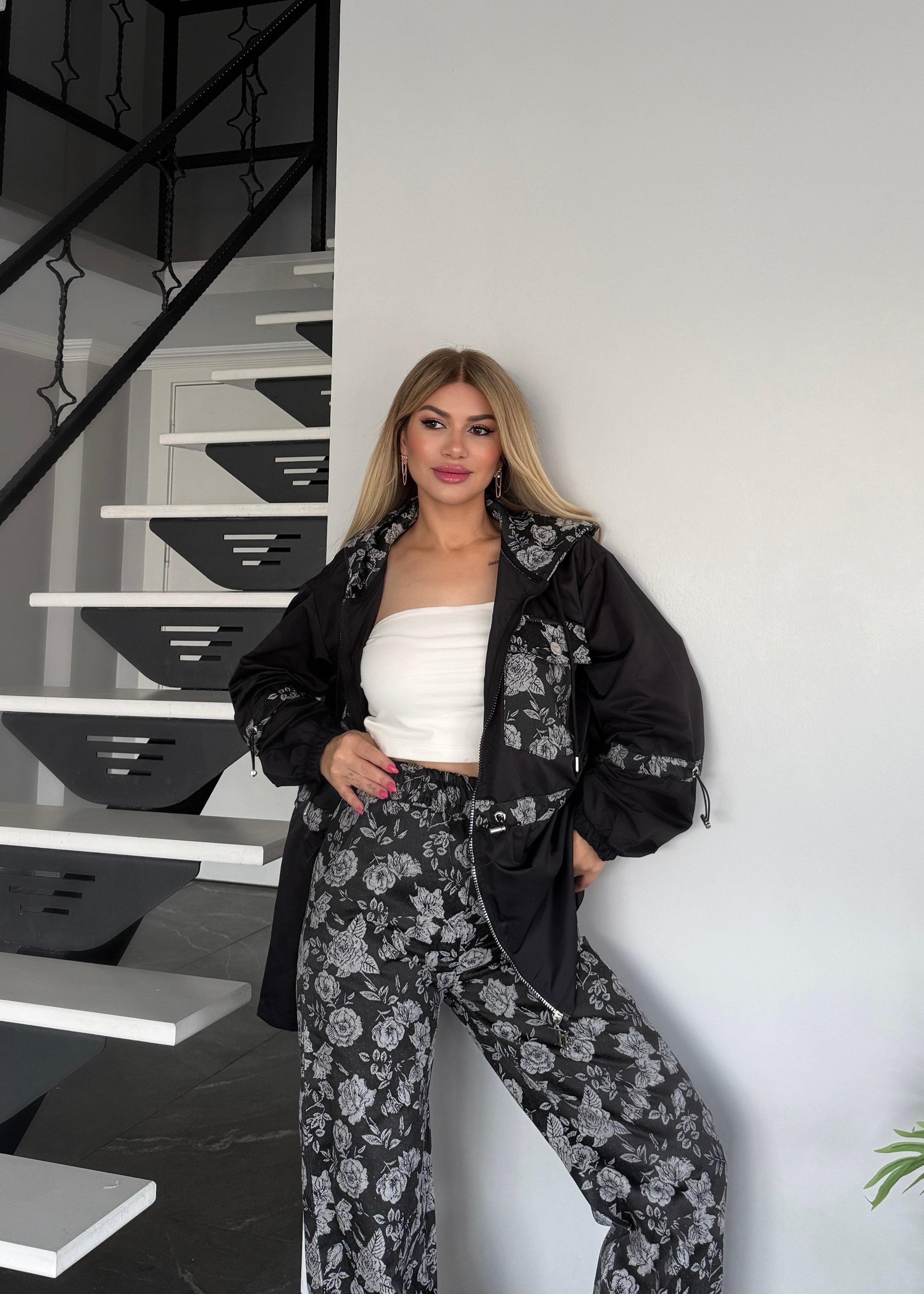 Garni detaylı lüx takım siyah 