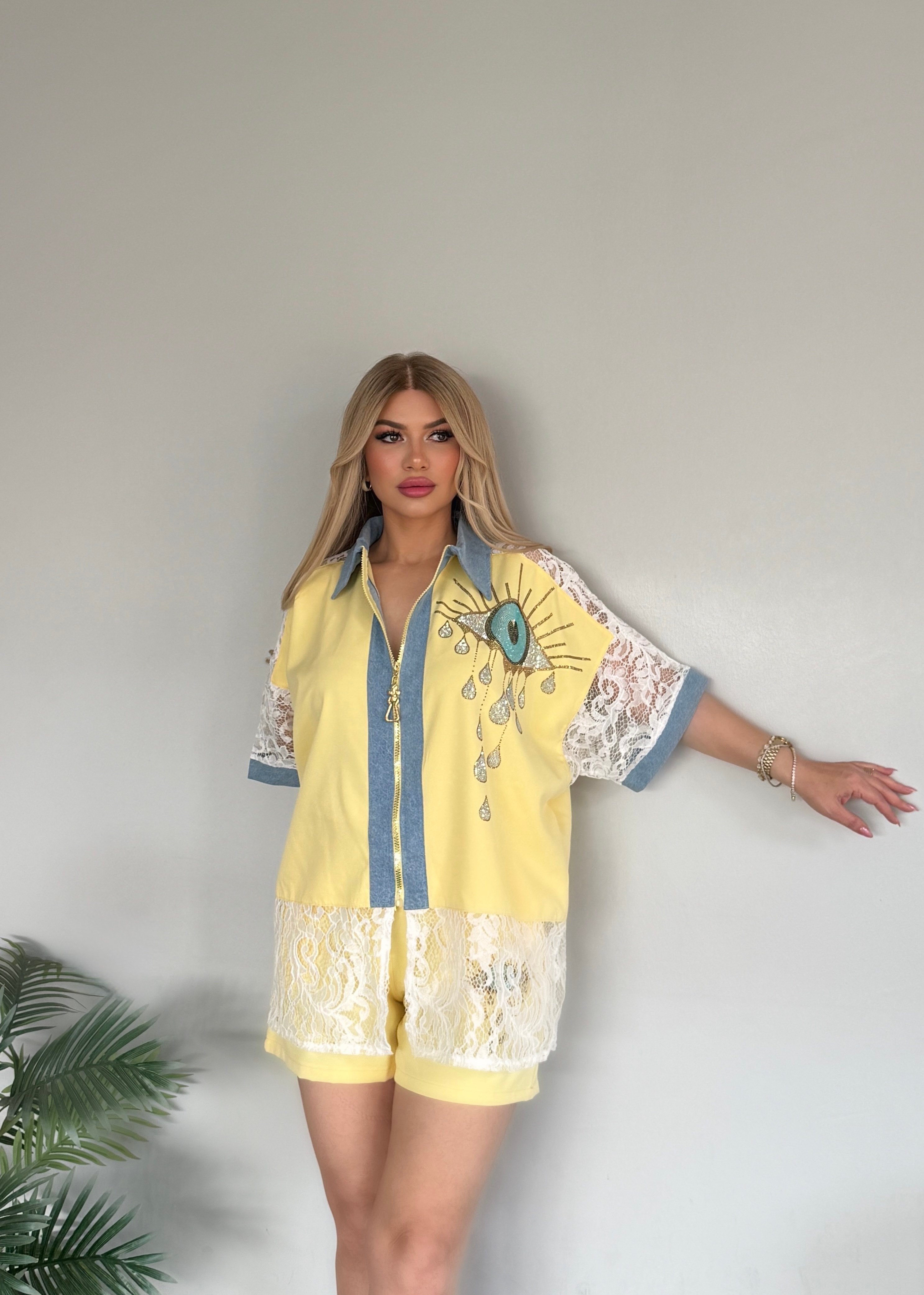 Göz detaylı şortlu takım sarı 