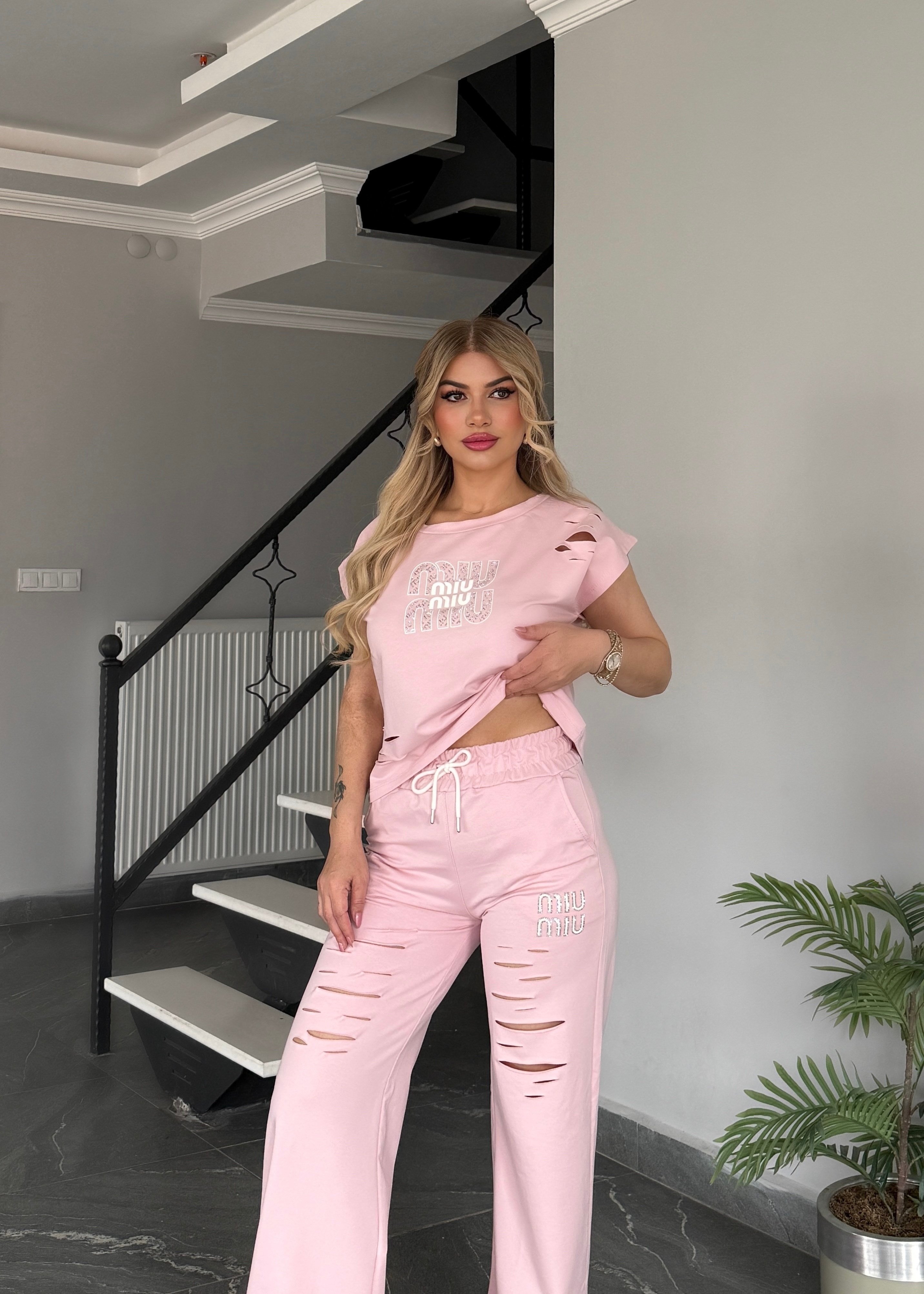 Lazer kesim miu takım pembe 