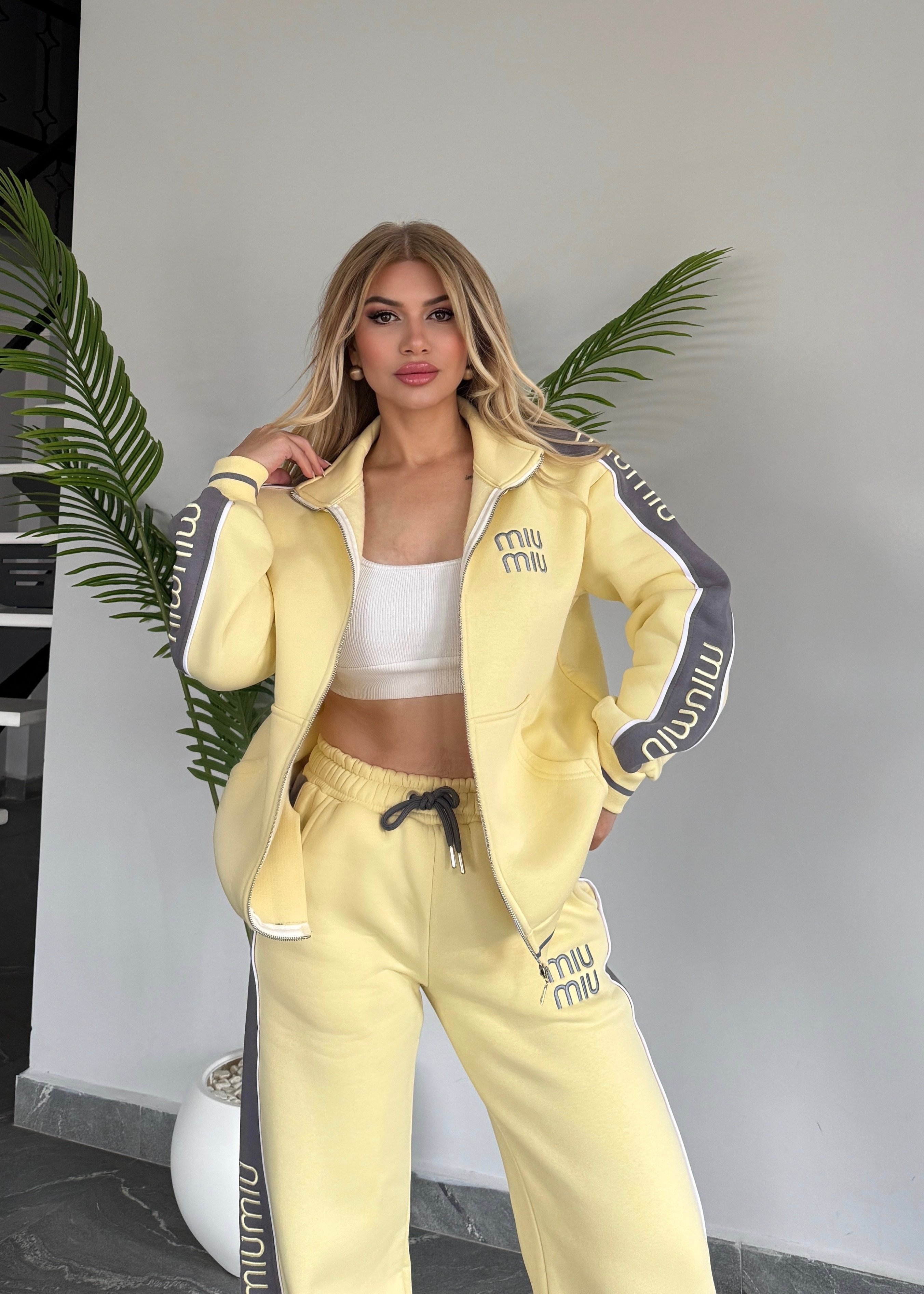 LF Miu takım sarı