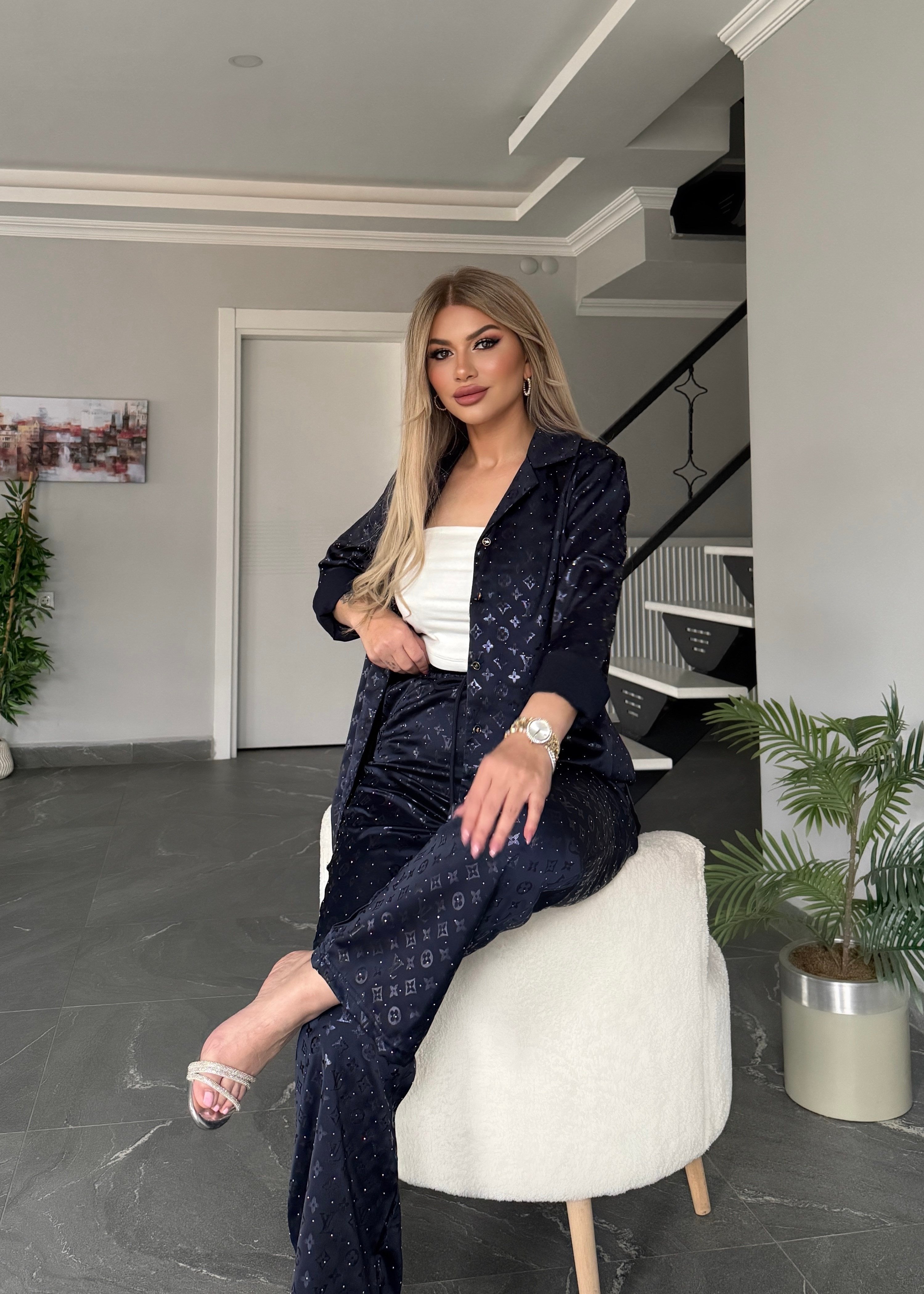 LF saten taşlı takım laci 