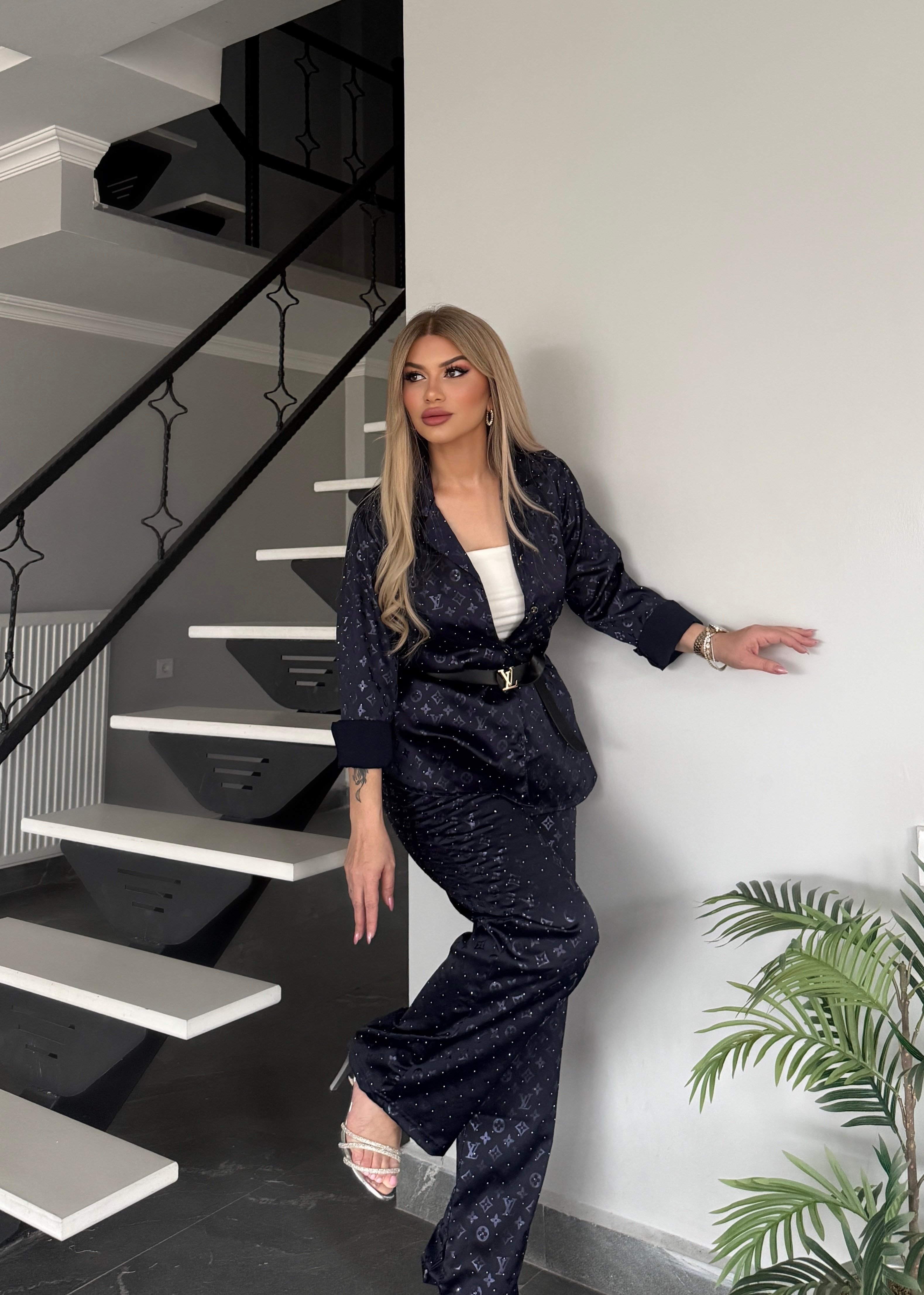 LF saten taşlı takım laci 