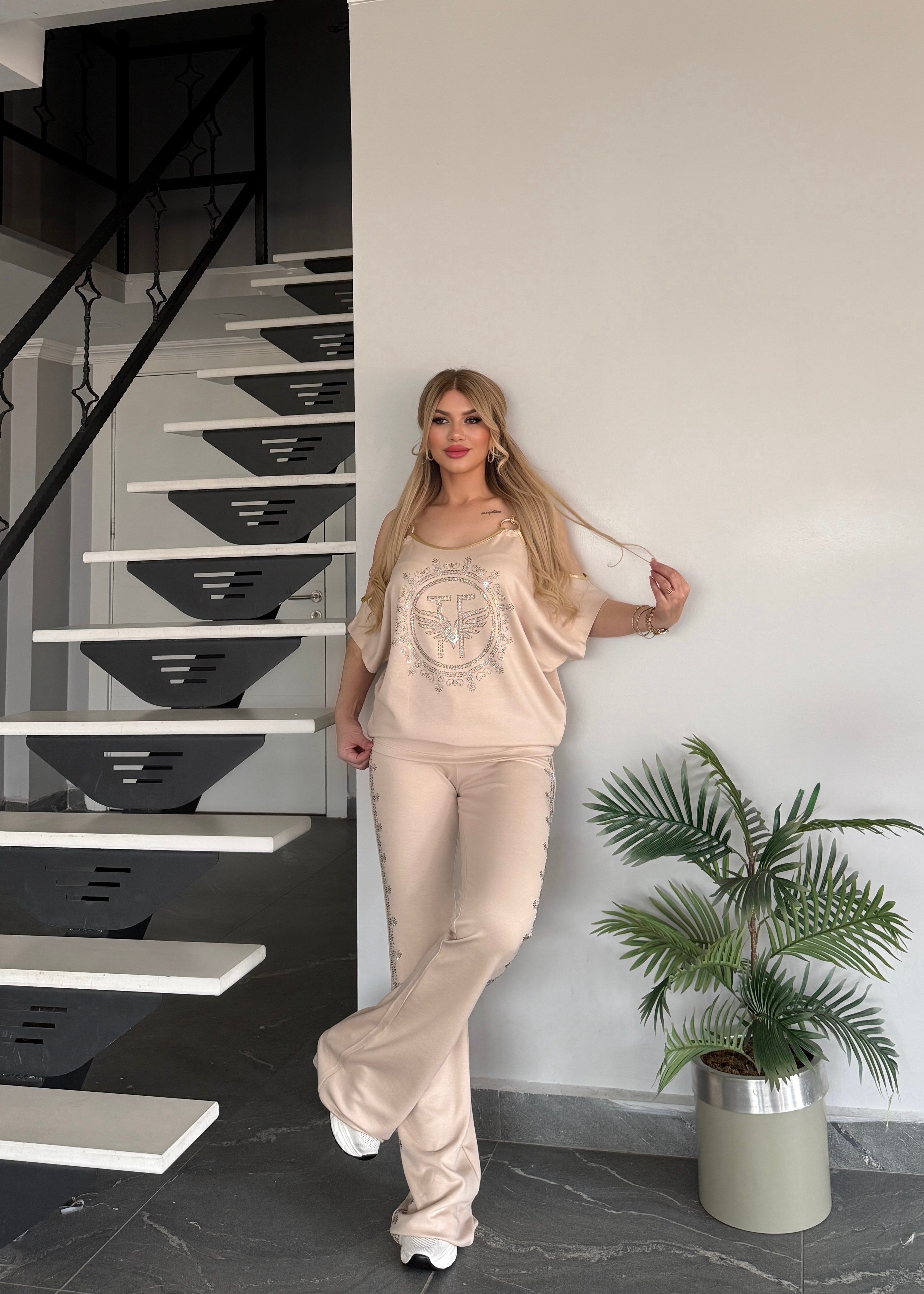 NG İspanyol paça omuz zincirli takım nude 