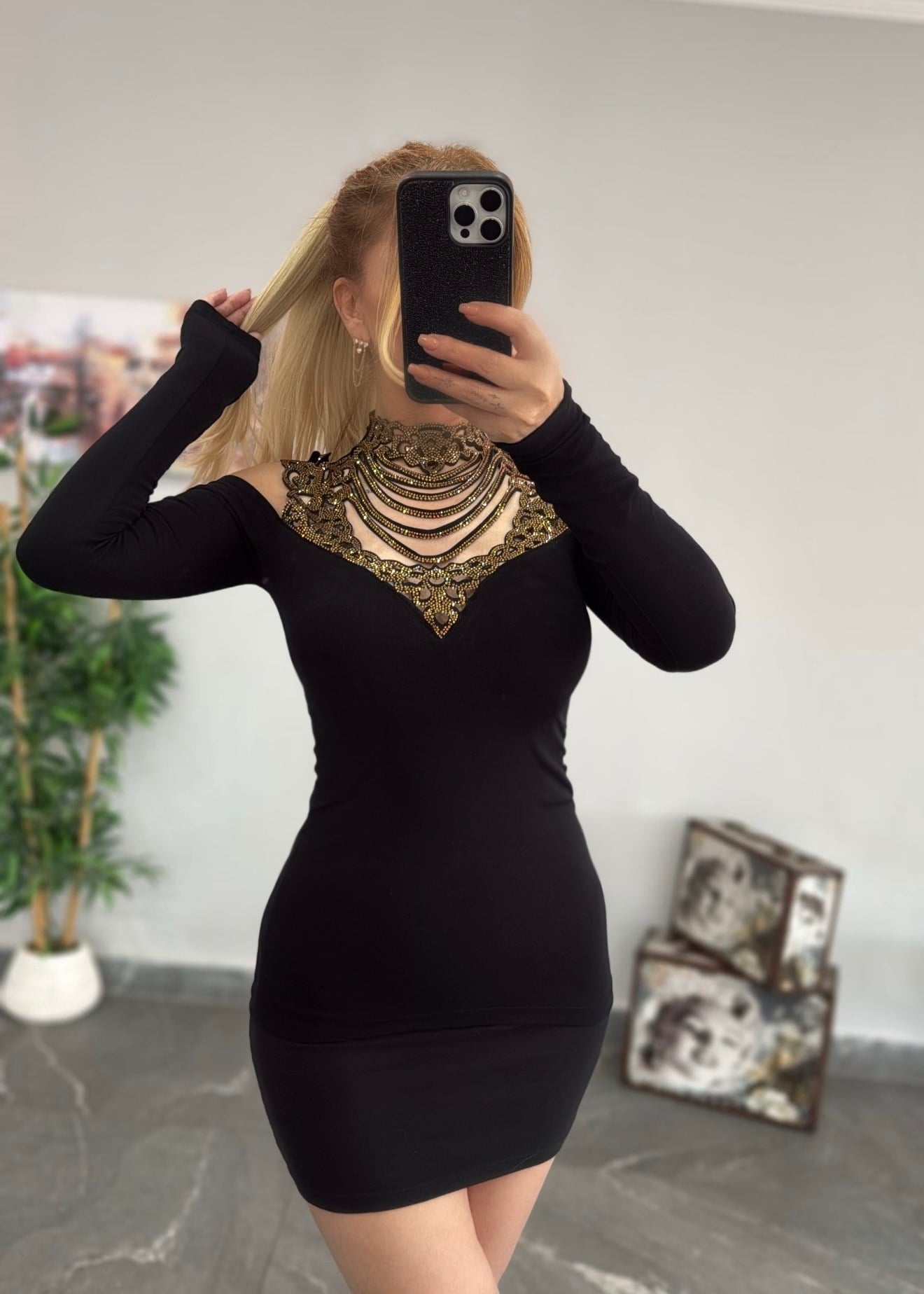 Omuz dekolteli gerdan bluz gold