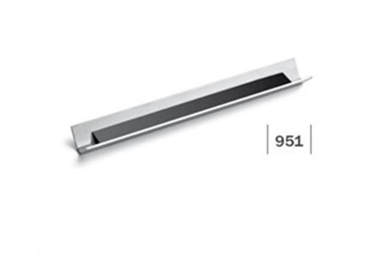 951320 MP02 ST04