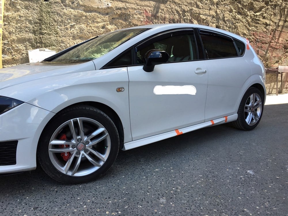 Seat Leon MK2 2005 2012 Fiberglass Boyasız Yan Marşpiyel