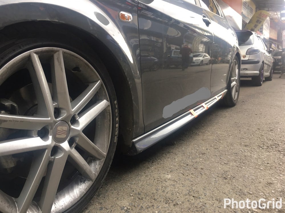 Seat Leon MK2 2005 2012 Fiberglass Boyasız Yan Marşpiyel