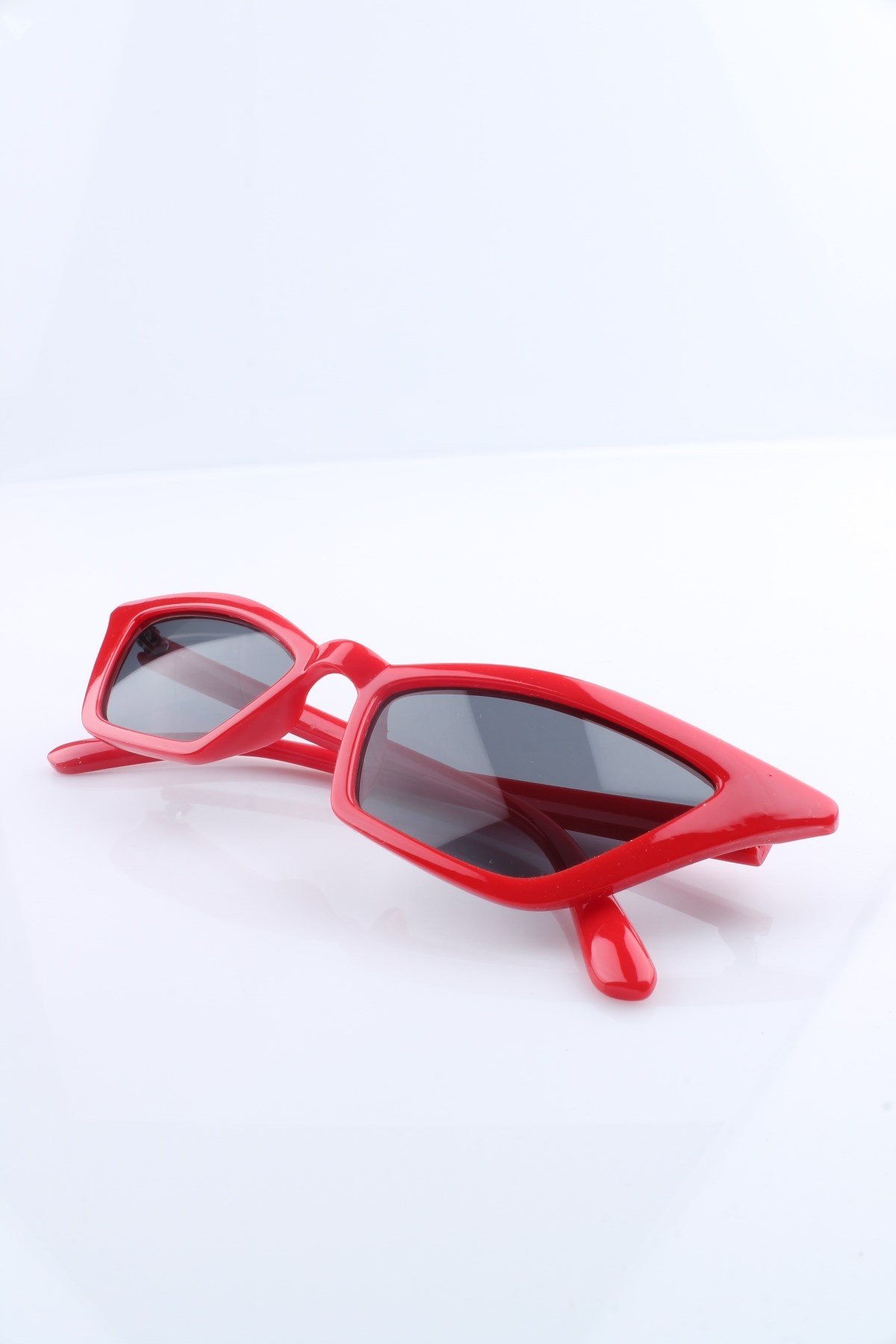 KIRMIZI UV400 KADIN GÜNEŞ GÖZLÜĞÜ - BY MARINE - 4BM23R005