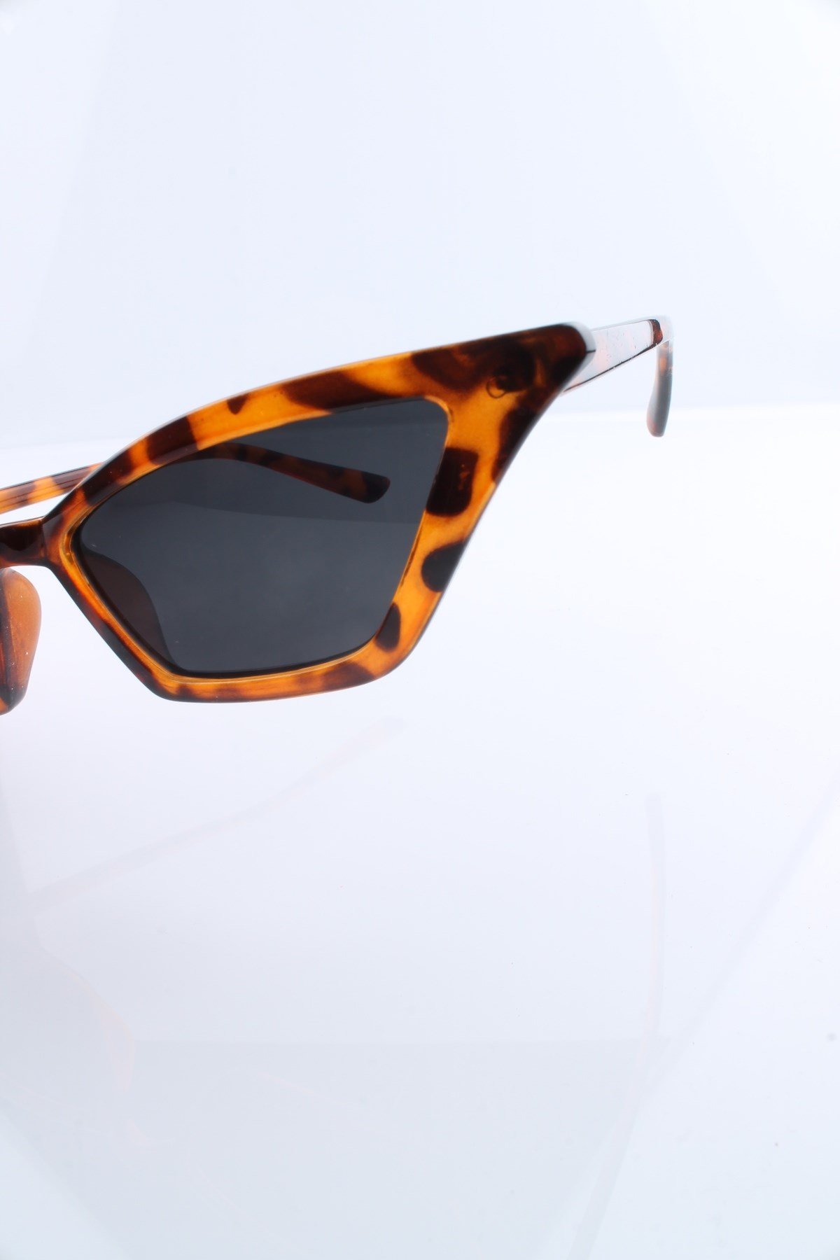 LEOPAR UV400 KADIN GÜNEŞ GÖZLÜĞÜ - BY MARINE - 4BM23R004