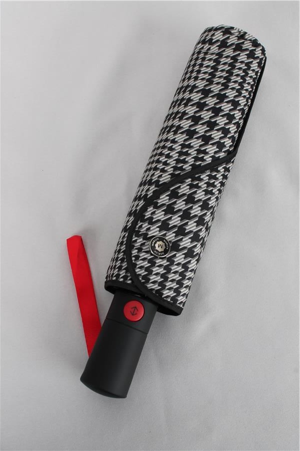 Marlux Ekstra Güçlendirilmiş Tam Otomatik Rüzgar Şemsiyesi 10 Fiber Tel Siyah Beyaz MPR2001E