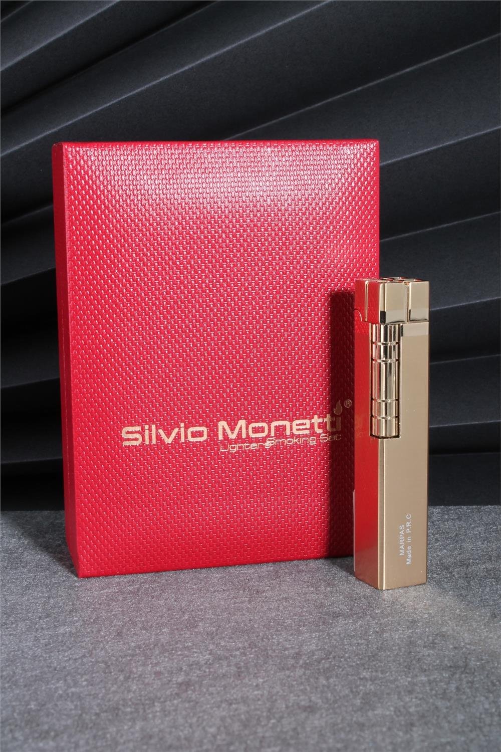 Silvio Monetti  Altın Renk Kapaklı Özel Tasarım Gazlı Çakmak  24CSM901TR05