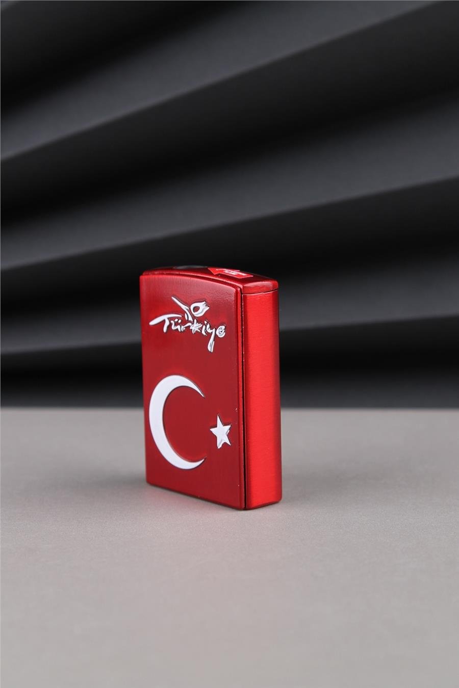 Silvio Monetti Kırmızı Kaydırmalı Kabartmalı Türkiye Yazılı Ve Türk Bayrağı Çakmak 24CSM925MR002