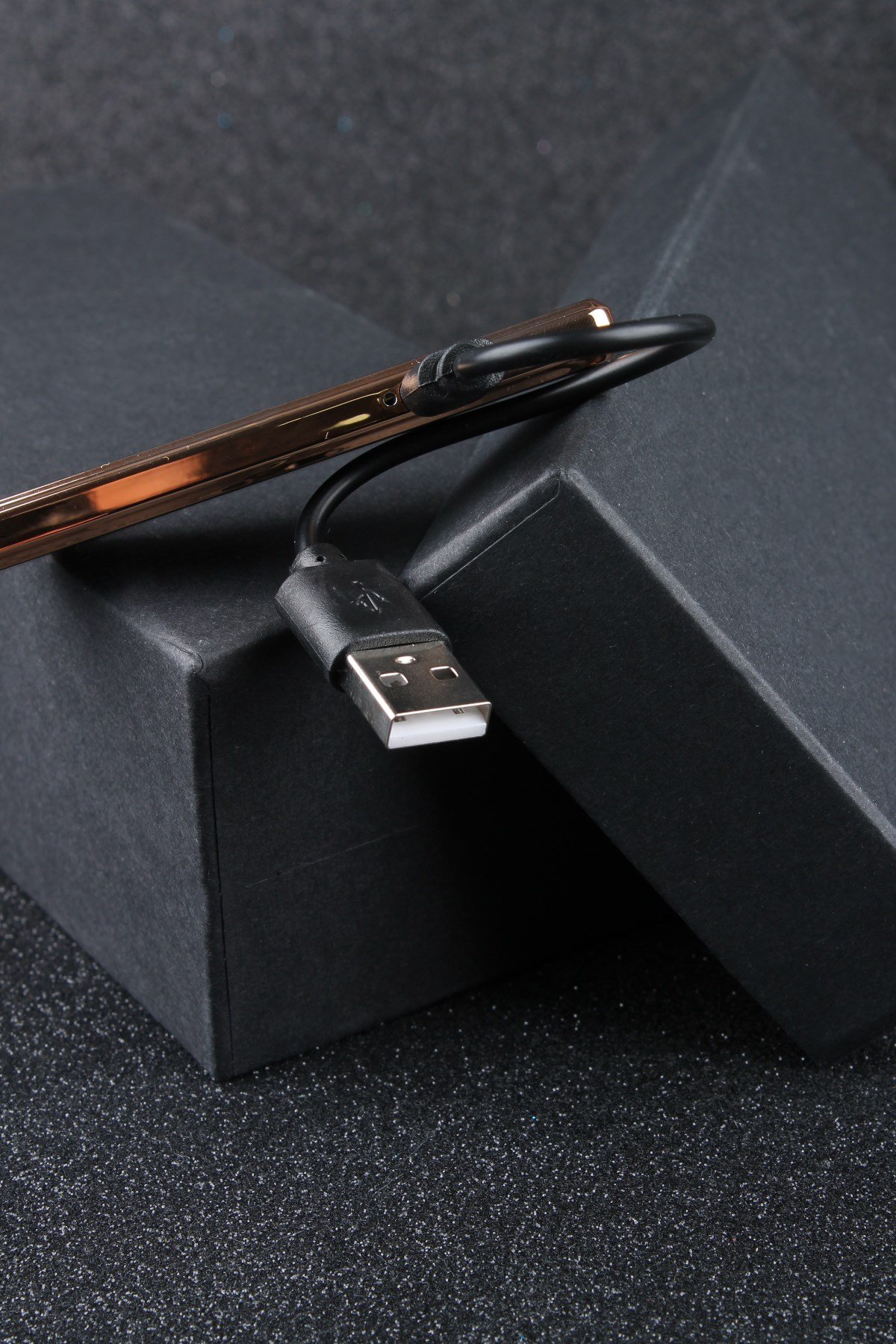 Silvio Monetti Siyah Şarjlı Usb Çakmak SMC401R002