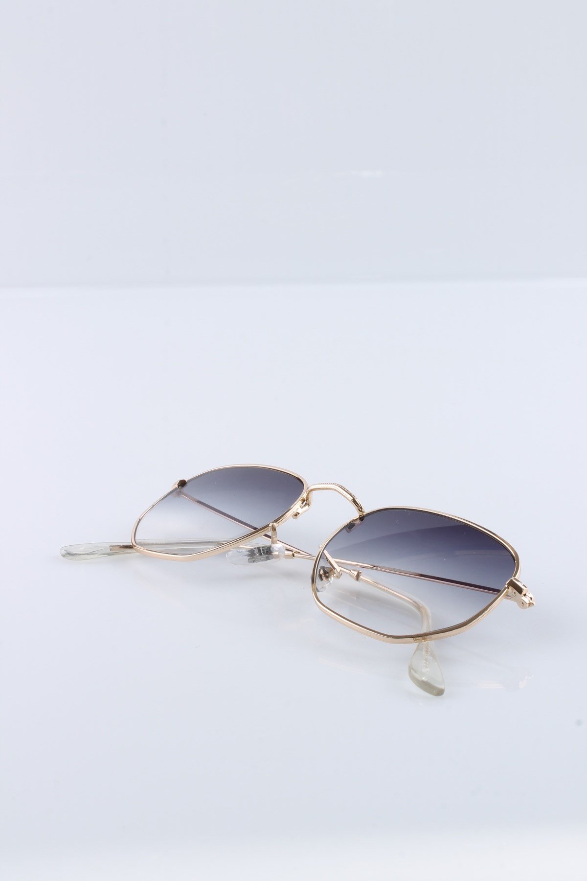 UNISEX SİYAH ALTIN UV400 GÜNEŞ GÖZLÜĞÜ SILVIO MONETTI - 3SM3548R004
