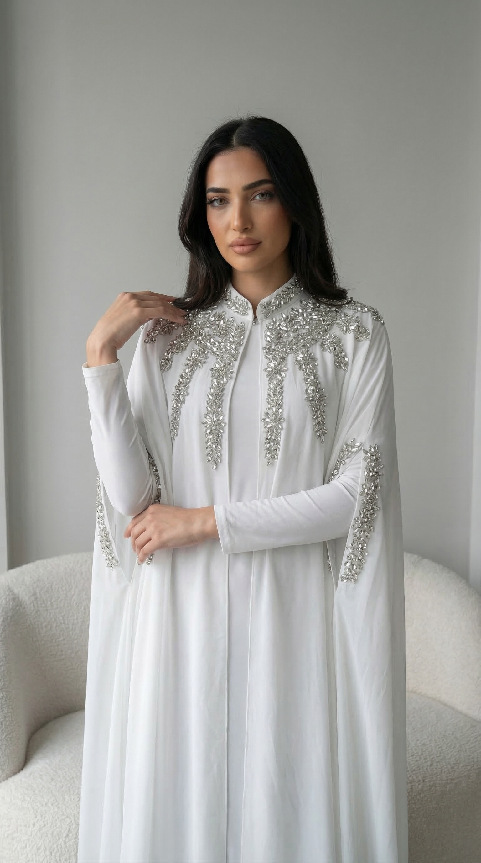 Beyaz Şifon Taşlı İşlemeli Abaya Elbise Ferace