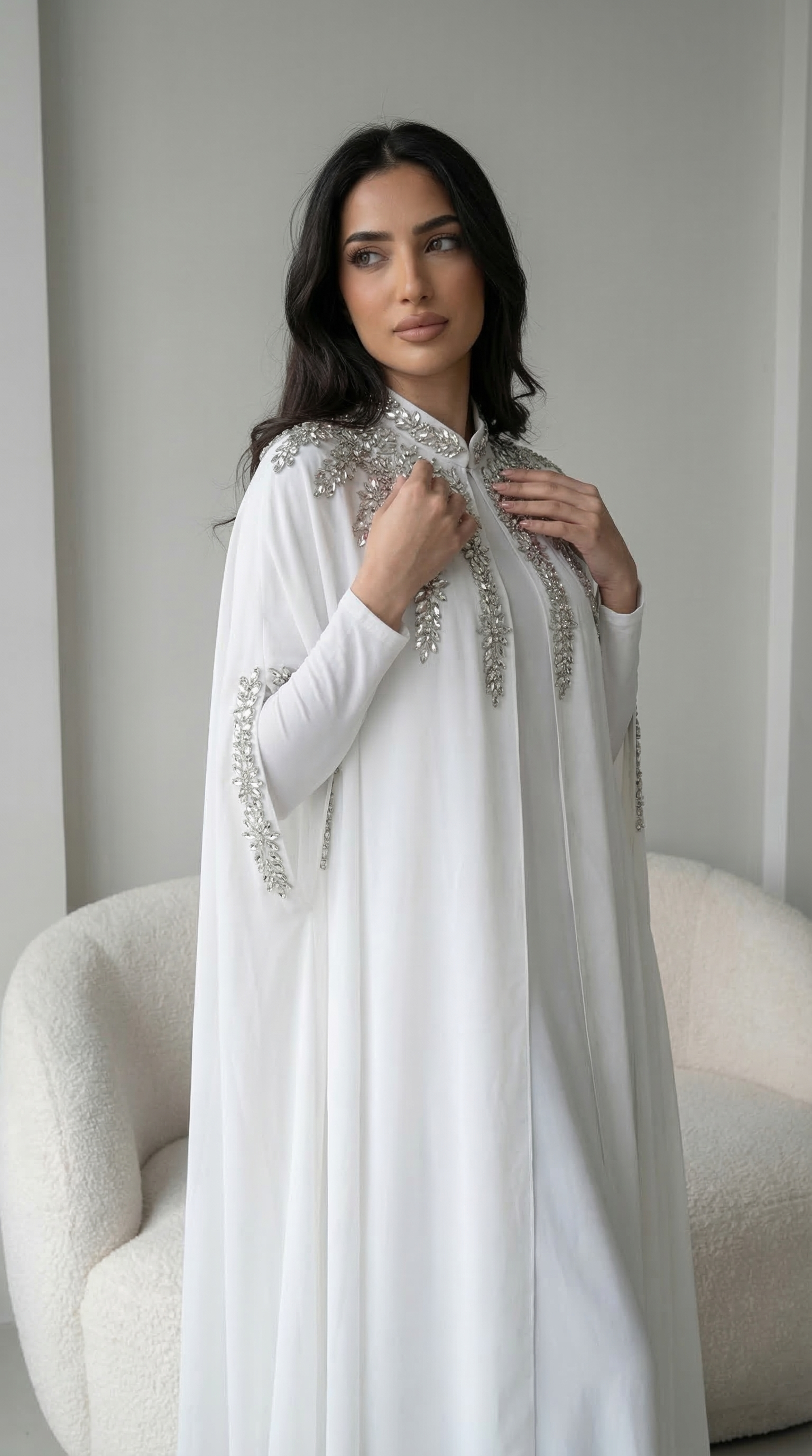 Beyaz Şifon Taşlı İşlemeli Abaya Elbise Ferace