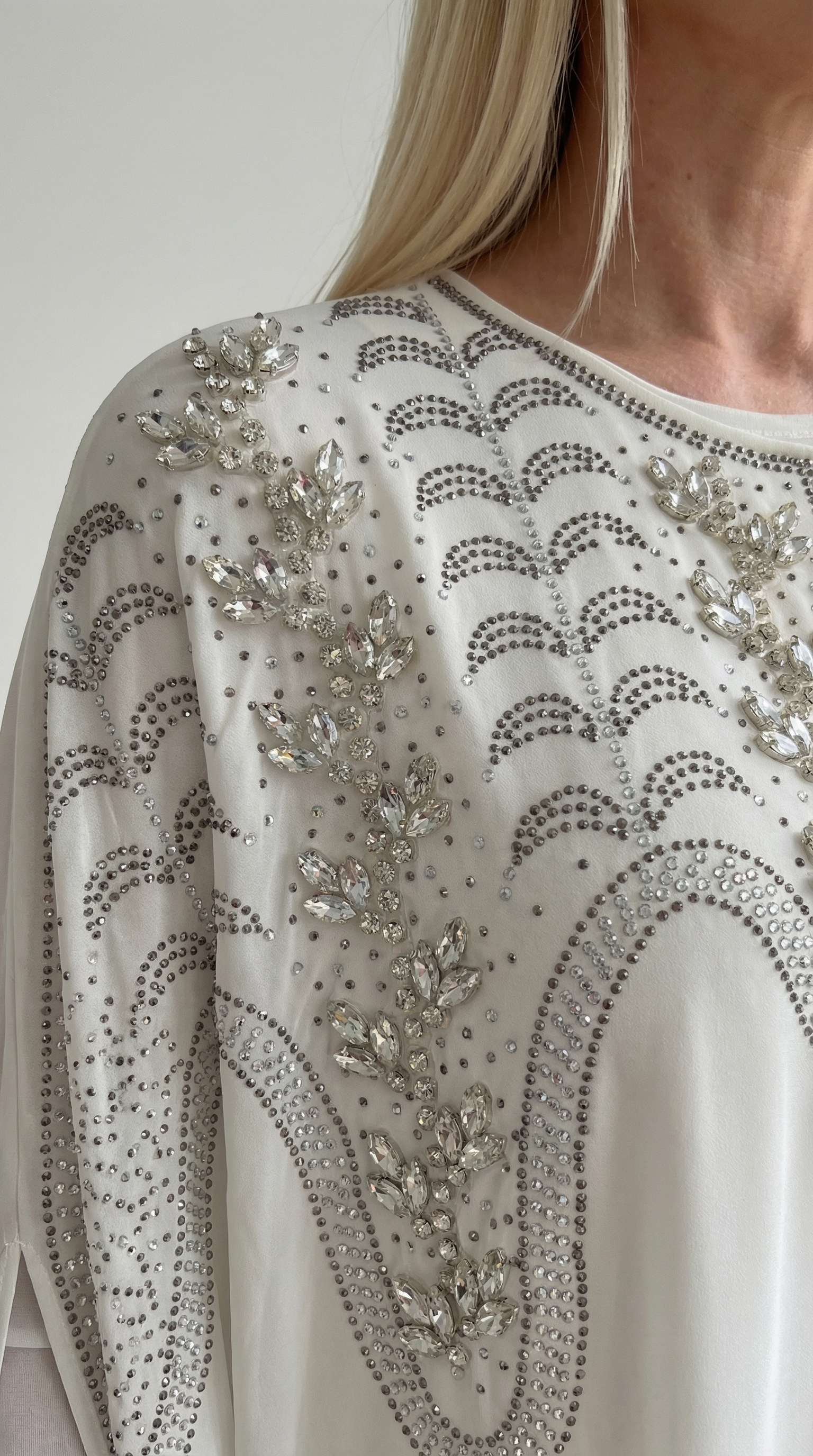 Kadın Beyaz Şifon Taş İşlemeli Abaya Elbise