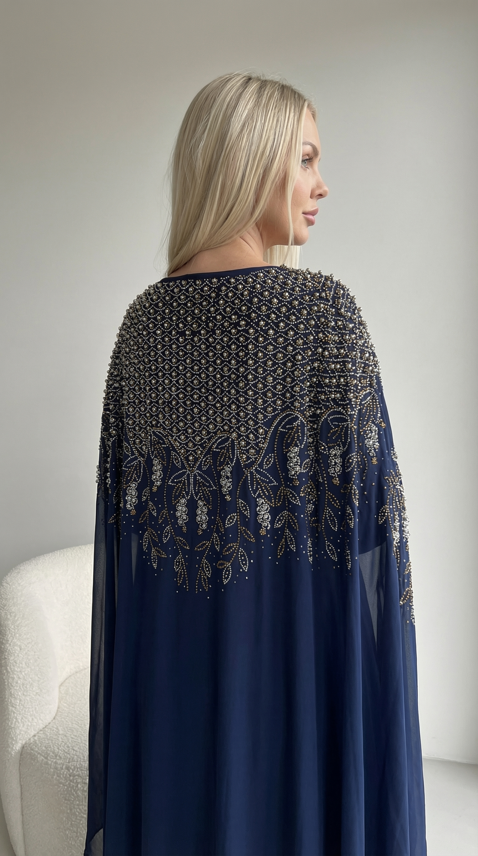 Lacivert Şifon İnci Ve Altın İşlemeli Abaya Elbise