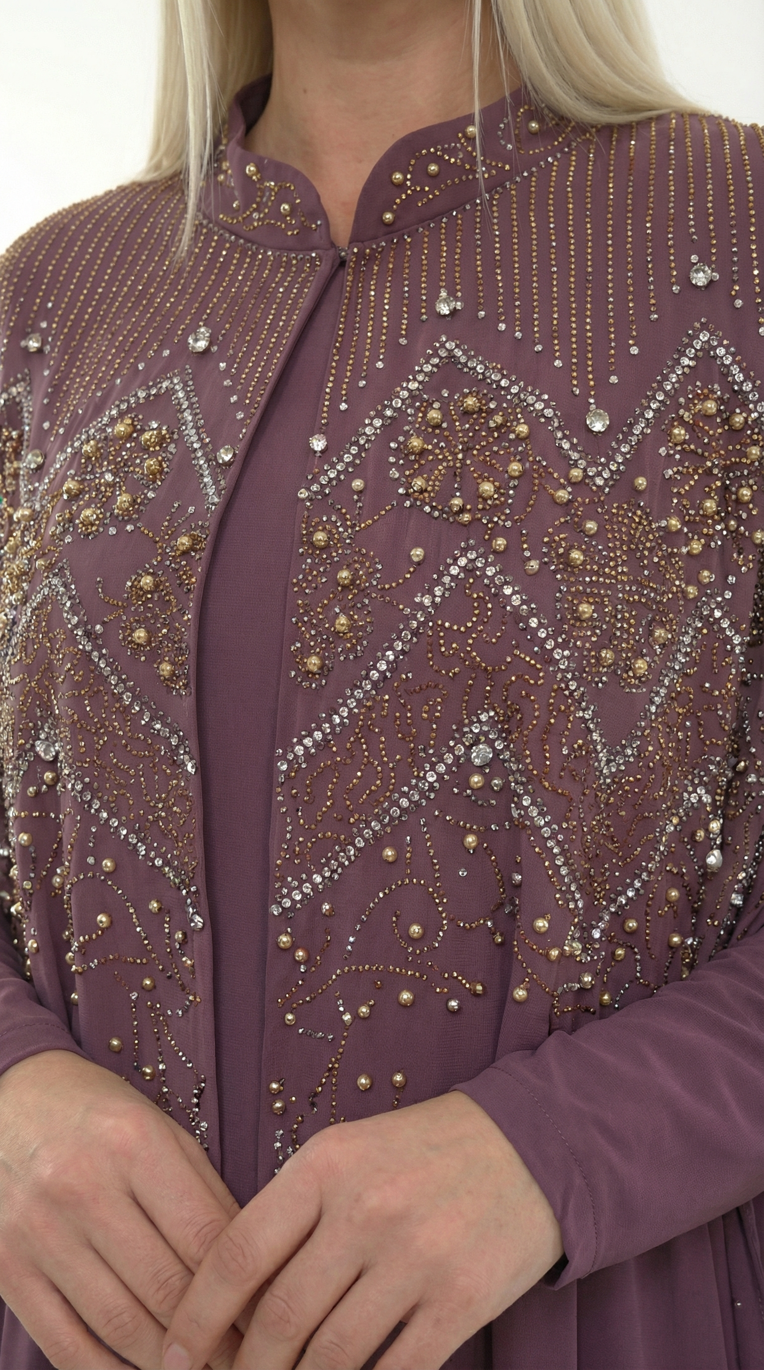 Mürdüm Taşlı İşlemeli Uzun Abiye Elbise