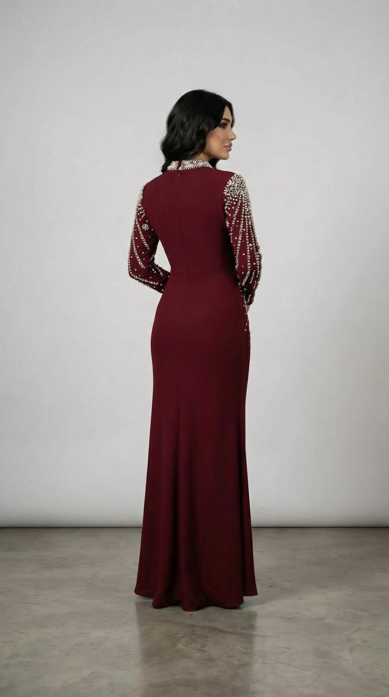 İnci ve Kristal İşlemeli Bordo Tesettür Gece Elbisesi