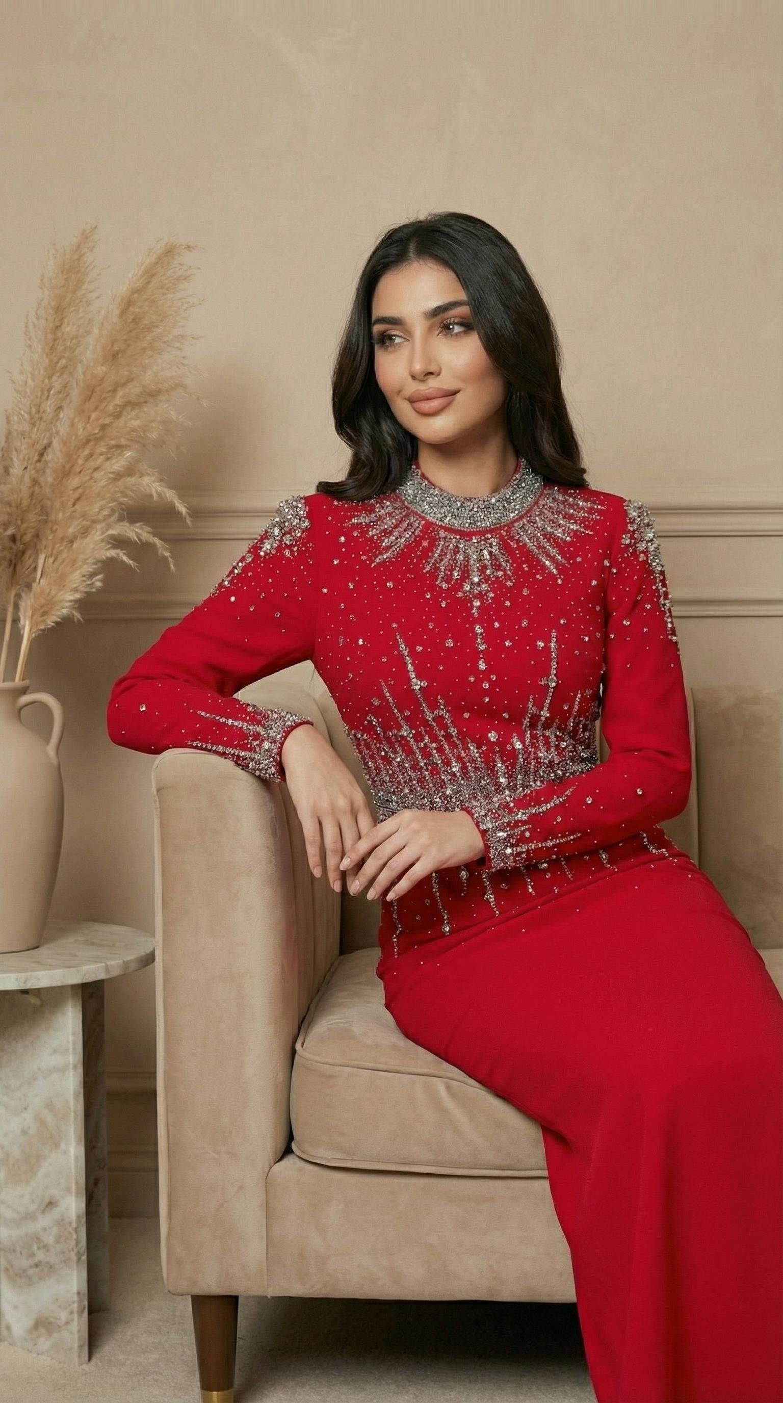 Kırmızı Kristal Boncuk İşlemeli Uzun Kol Abiye Elbise