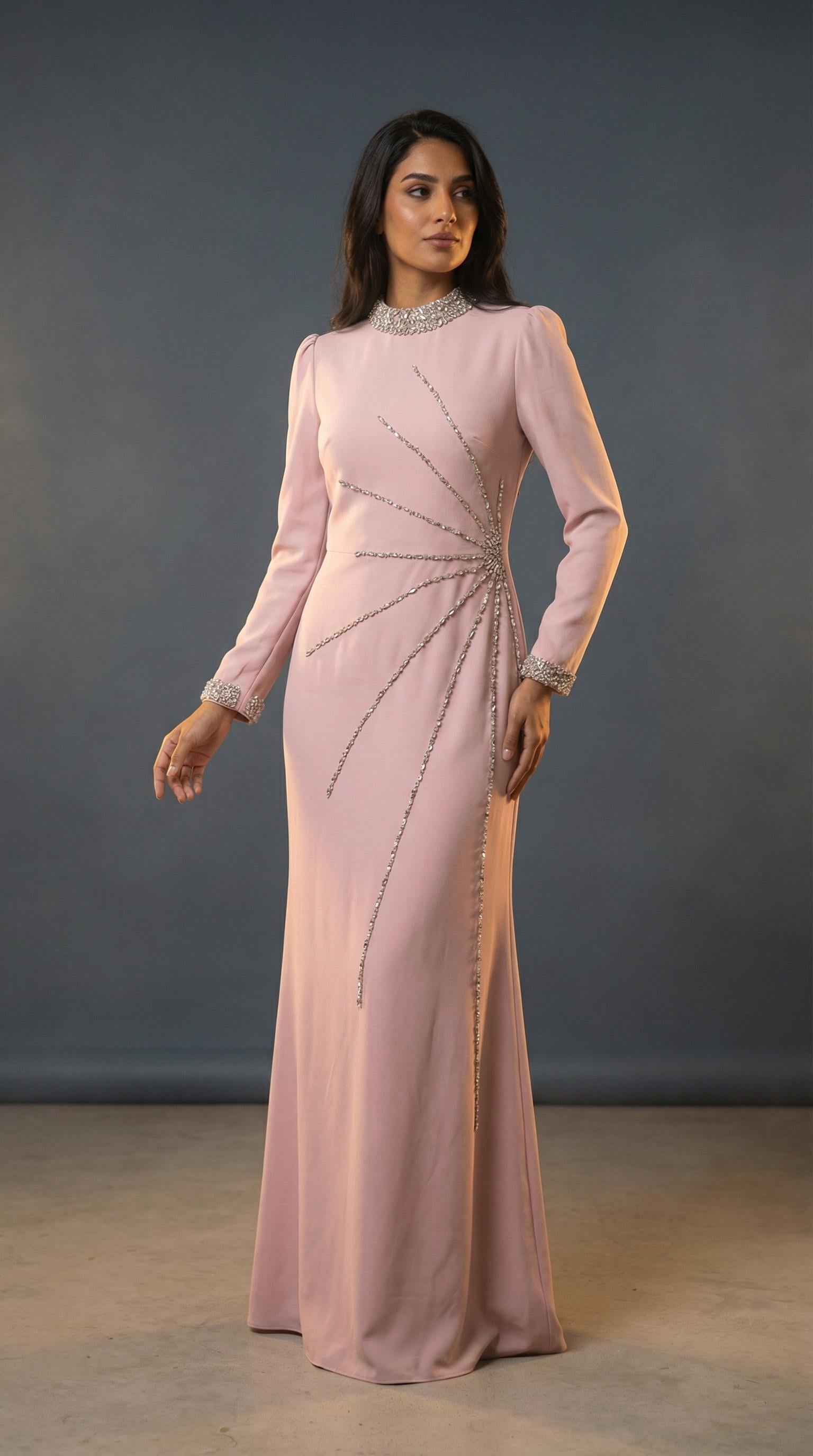 Zarif Taş İşleme Detaylı Tesettür Pudra Uzun Elbise