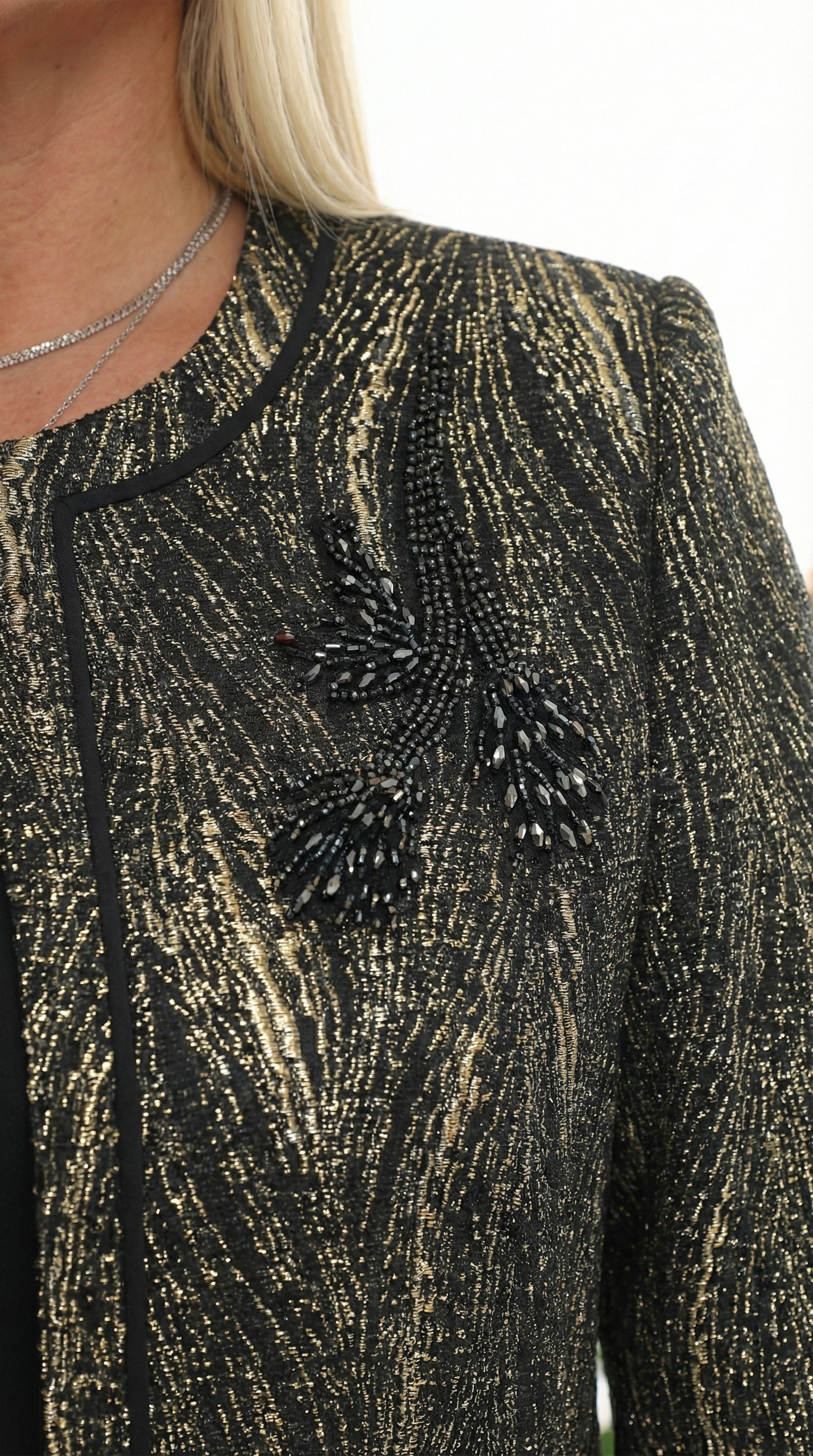 Ceketi Şık Jakar Dokumalı Gold Siyah Kısa Etekli Üçlü Takım