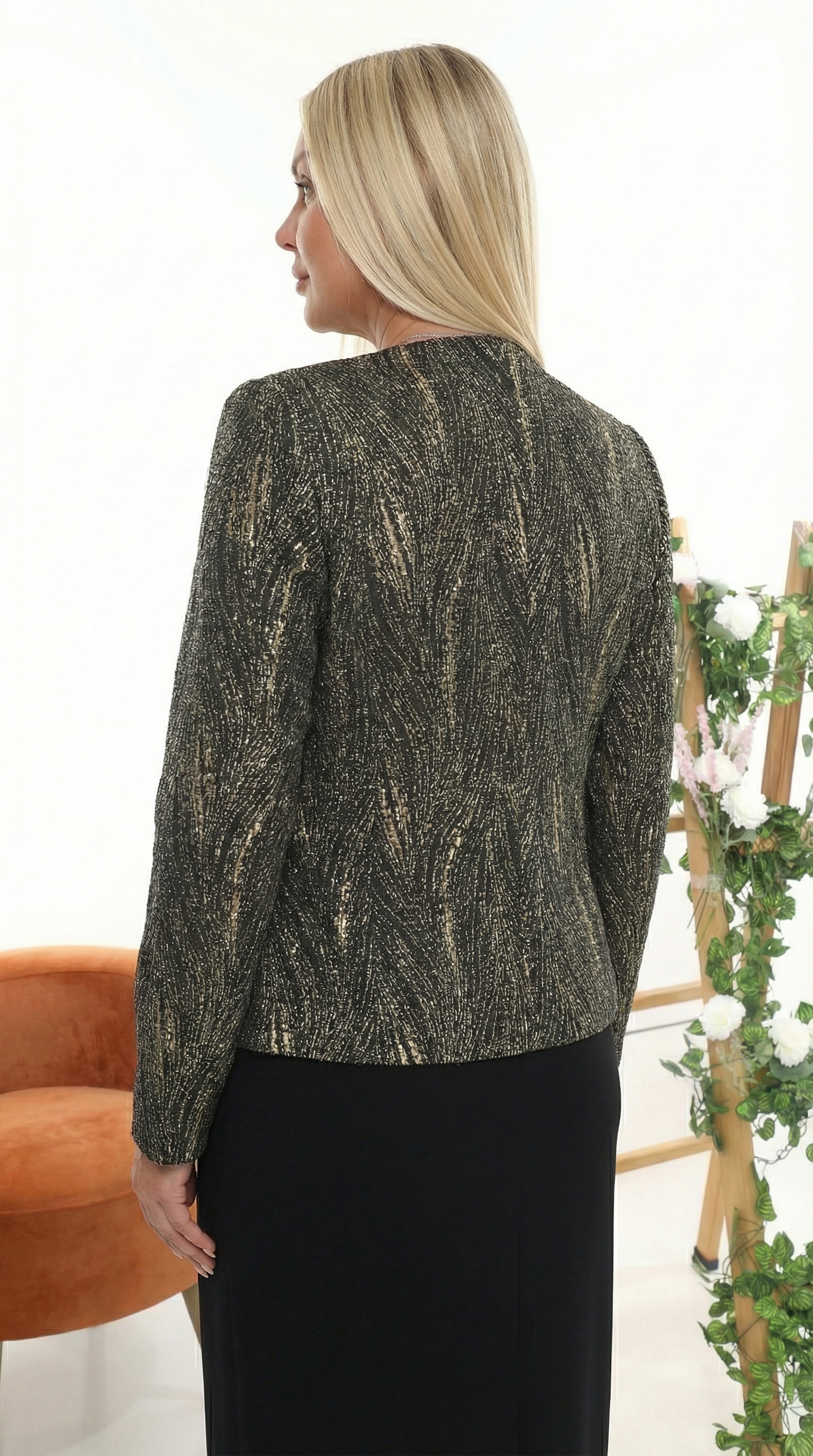 Ceketi Şık Jakar Dokumalı Gold Siyah Kısa Etekli Üçlü Takım