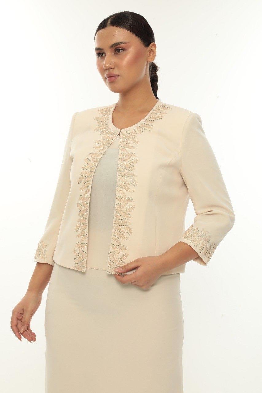 Ceketi Şık Taşlı Ve İşlemeli Bej Kısa Etekli Üçlü Takım