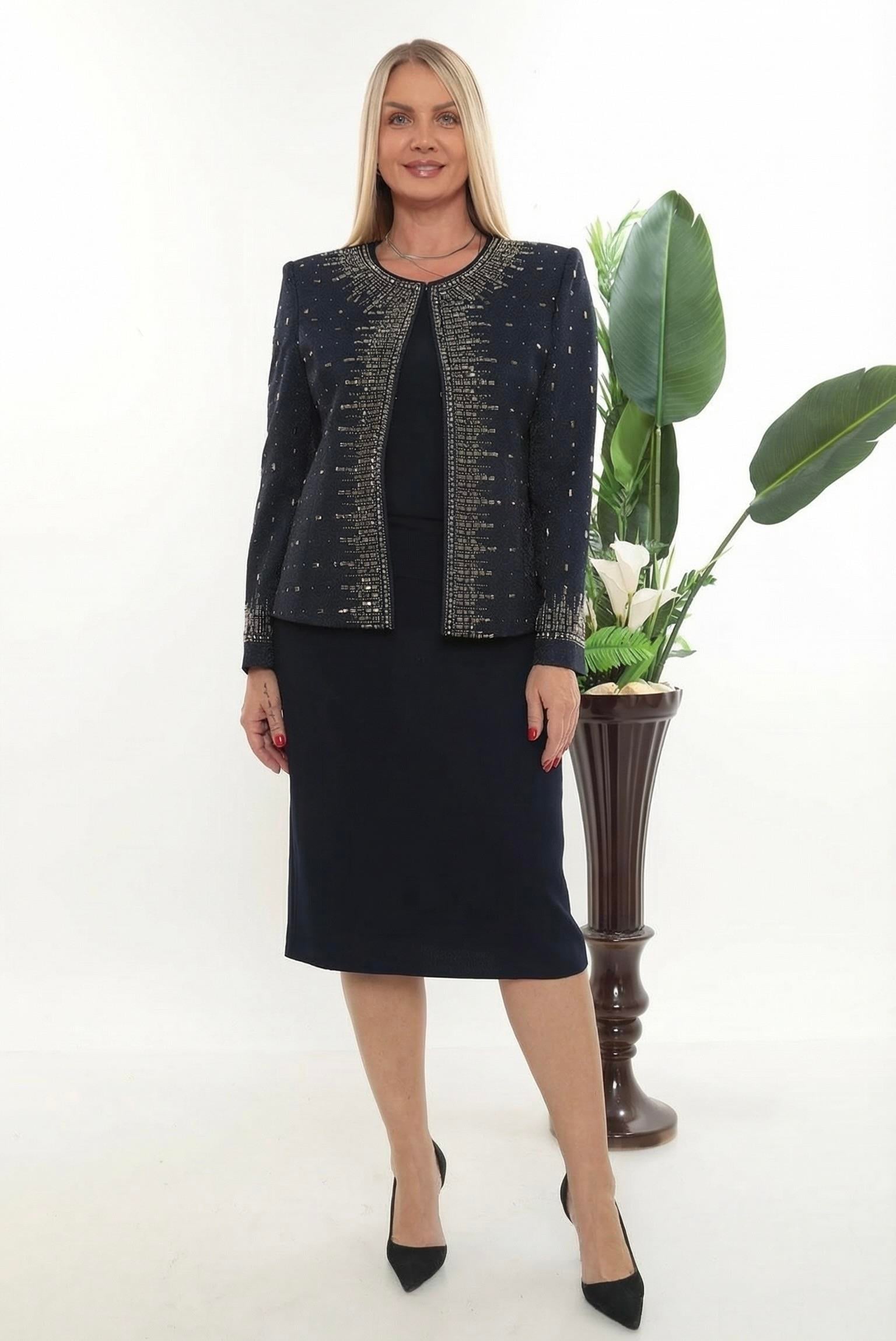 Ceketi Taş İşlemeli Astarlı Kapalı Yırtmaçlı Lacivert Kısa Etekli Üçlü Takım