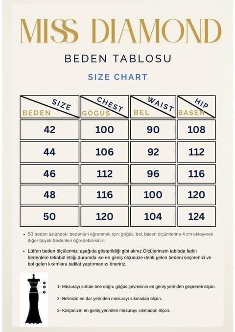 Ceketi Taş İşlemeli Kapalı Yırtmaç Siyah Kısa Etekli Üçlü Takım