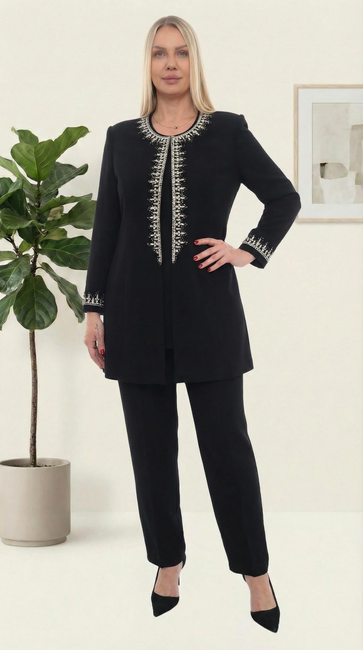 Ceket Önü Zarif Taş İşlemeli Siyah Üçlü Pantolonlu Takım