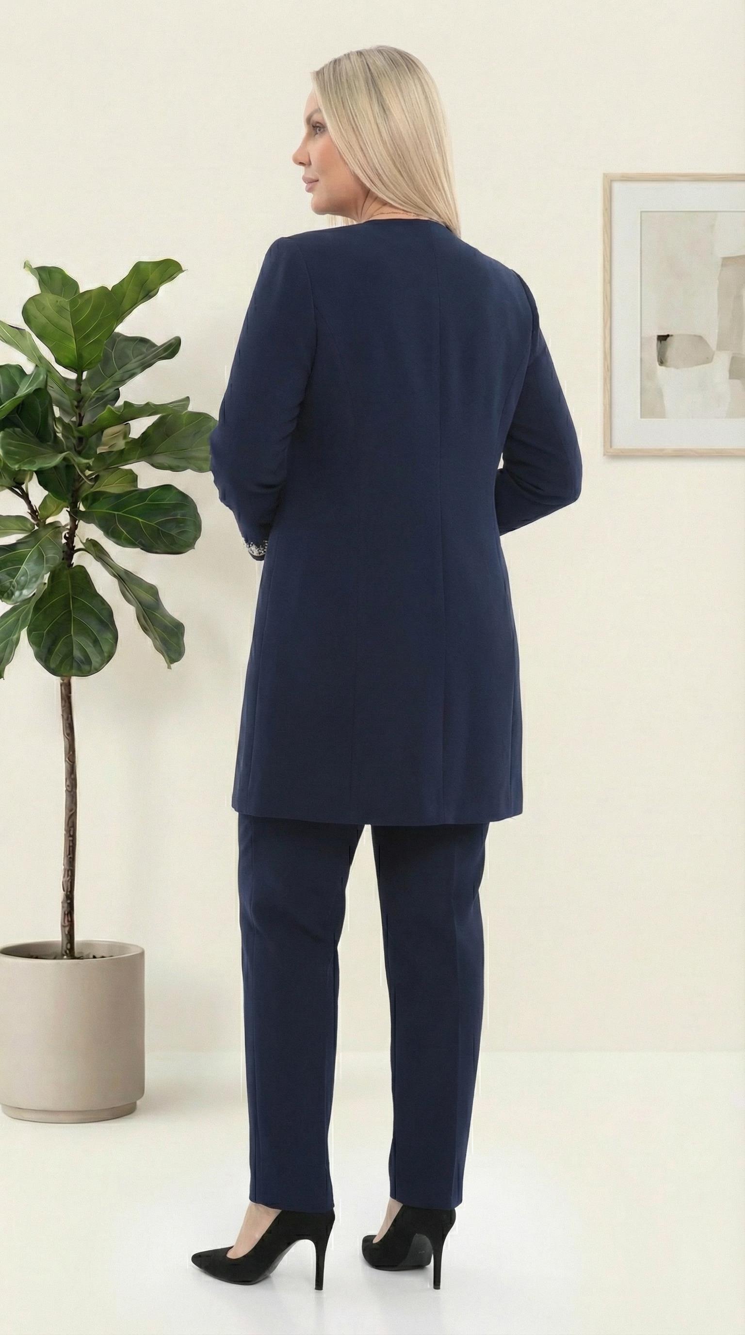 Ceket Önü Zarif Taş İşlemeli Lacivert Üçlü Pantolonlu Takım