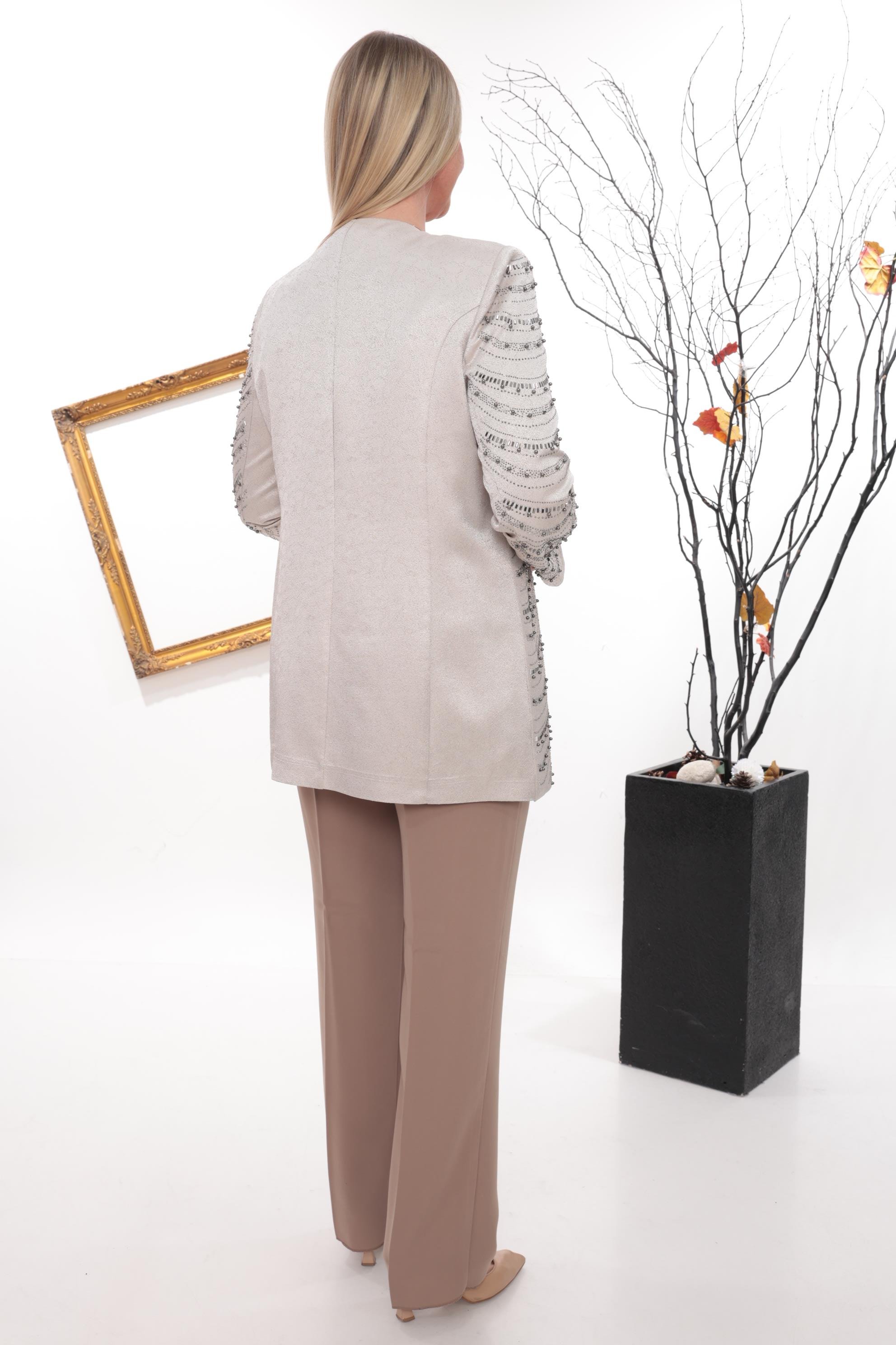 Ceketi Dalgalı Taş İşlemeli Vizon Üçlü Pantolonlu Takım