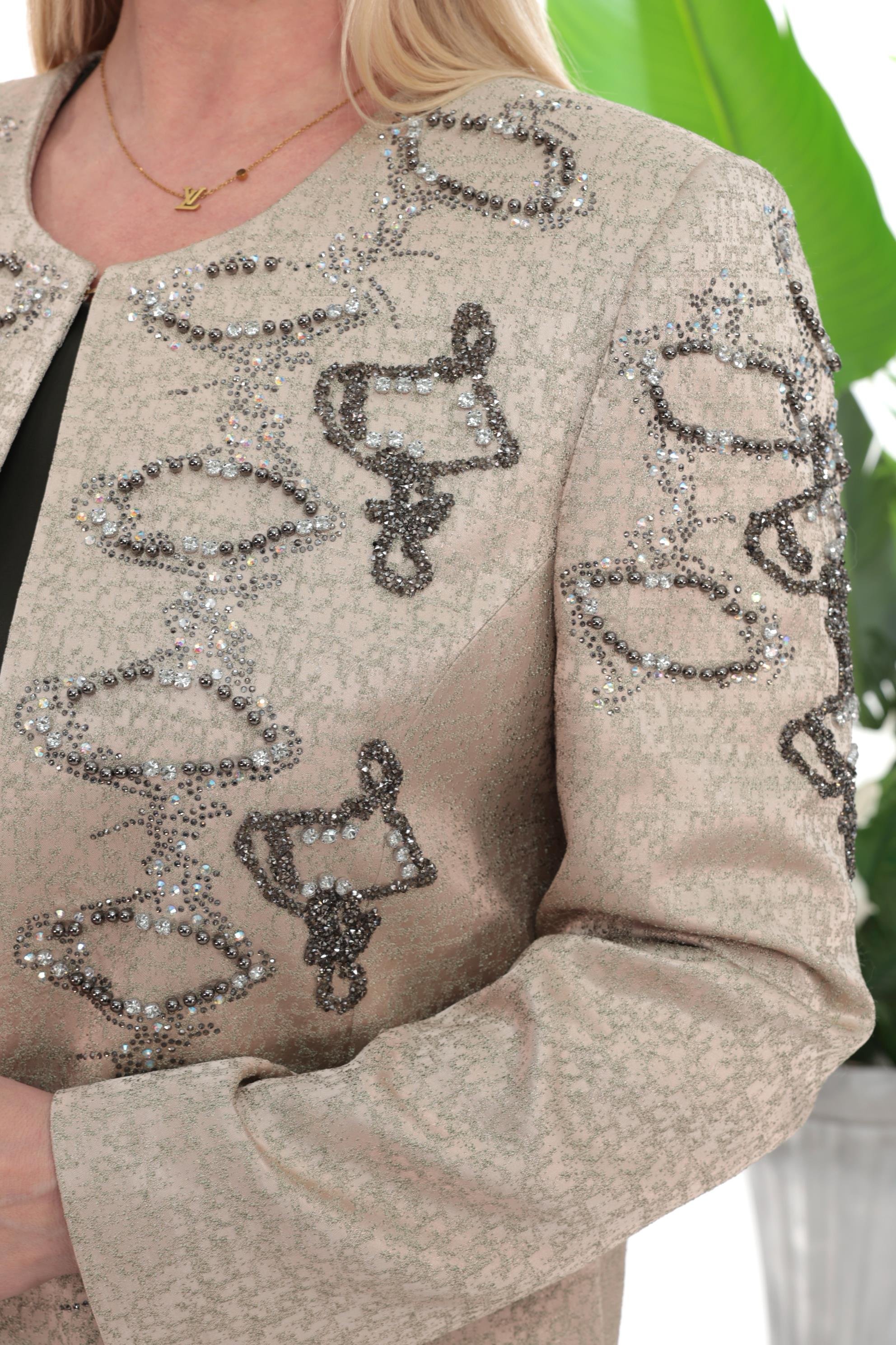 Ceketi Taş Detaylı Zarif Haki Üçlü Pantolonlu Takım