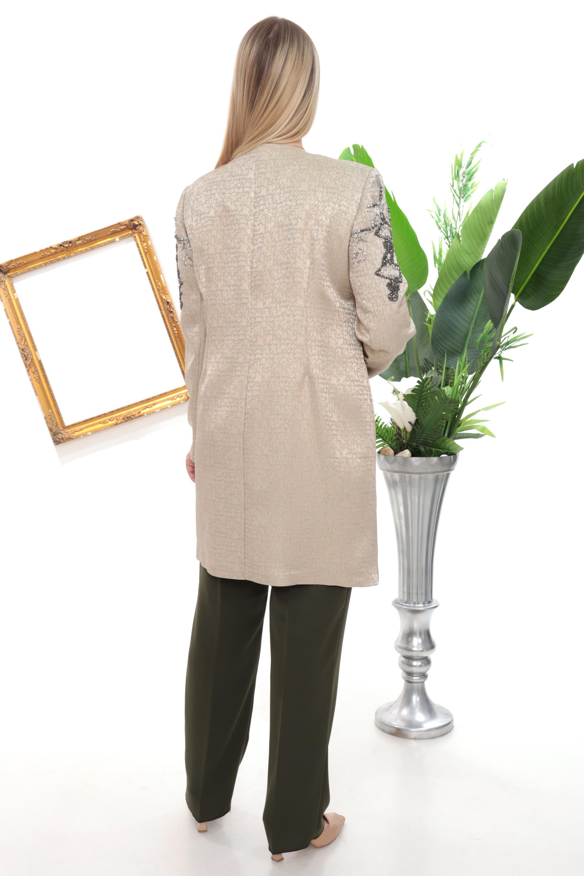 Ceketi Taş Detaylı Zarif Haki Üçlü Pantolonlu Takım