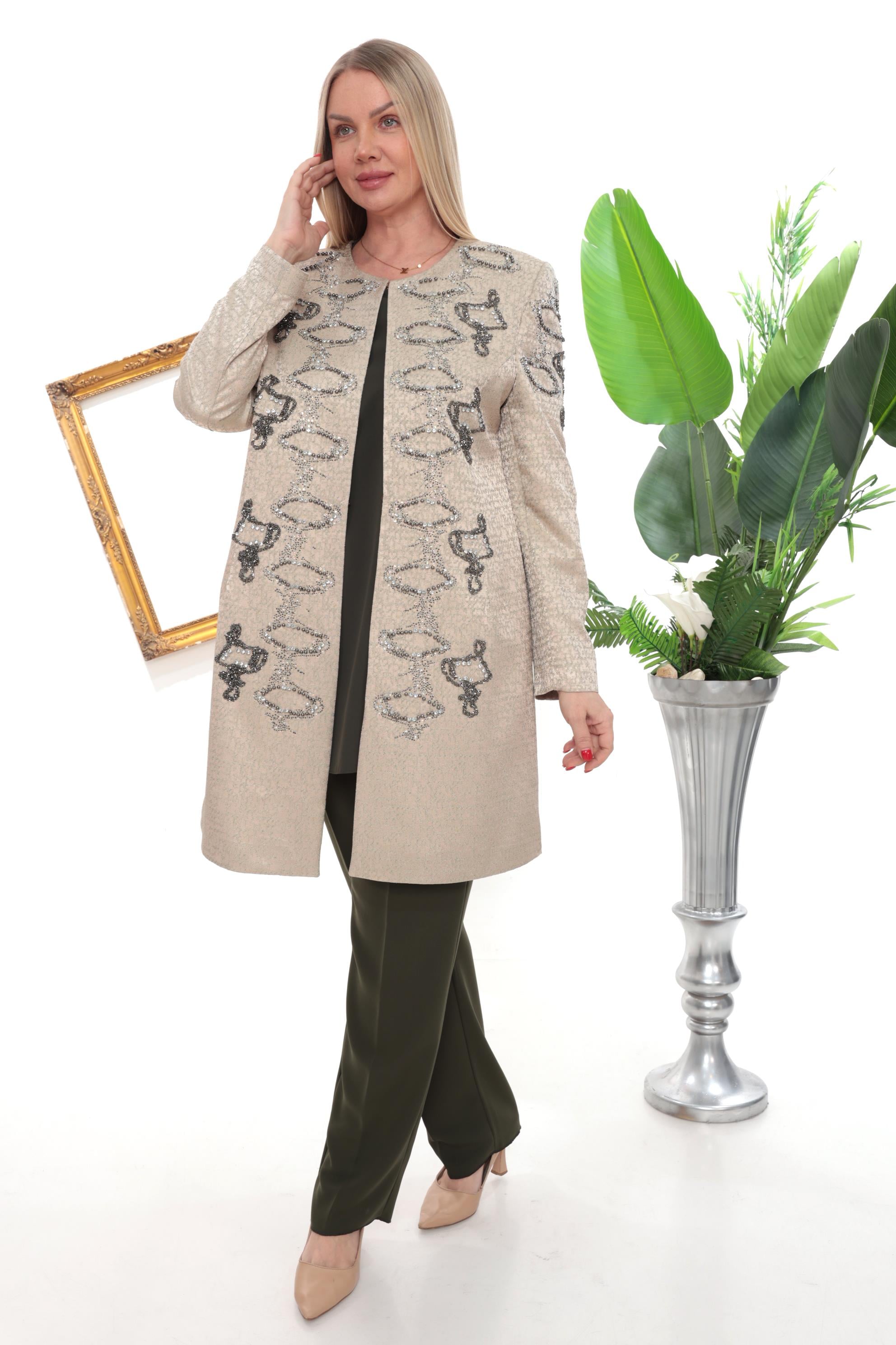 Ceketi Taş Detaylı Zarif Haki Üçlü Pantolonlu Takım