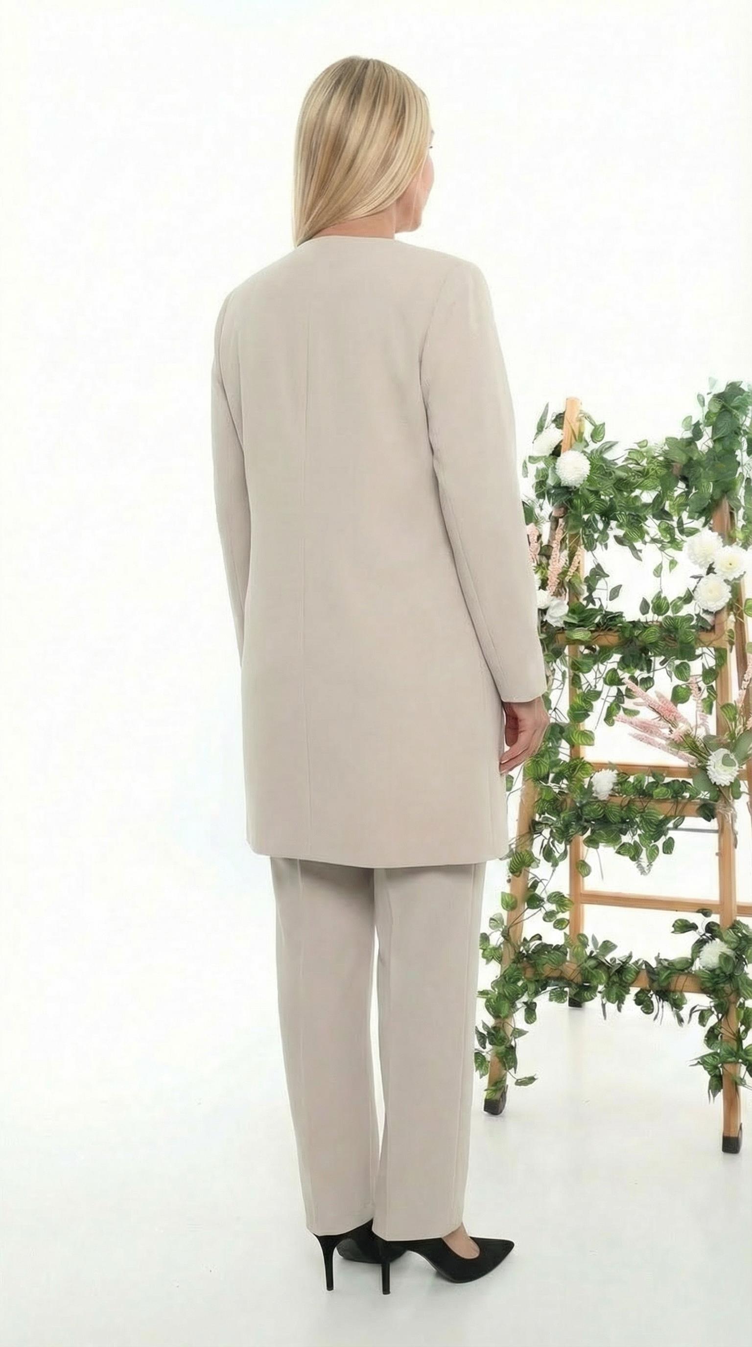 Taş İşlemeli Astarlı Bej Üçlü Pantolonlu Takım