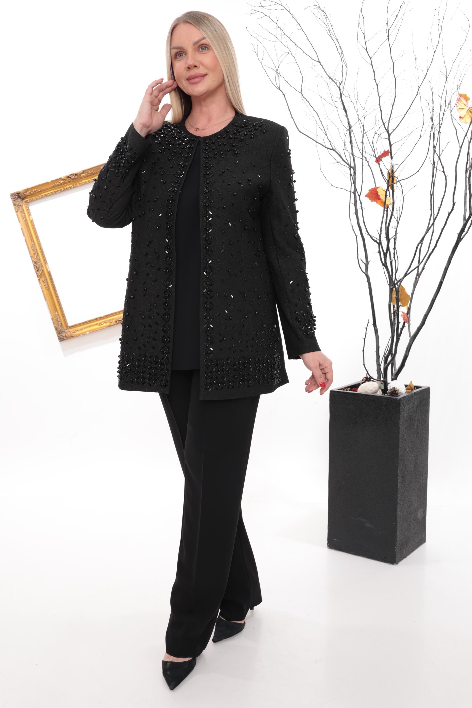 Uzun Kollu Ceketi Taş İşleme Detaylı Siyah Üçlü Pantolonlu Takım