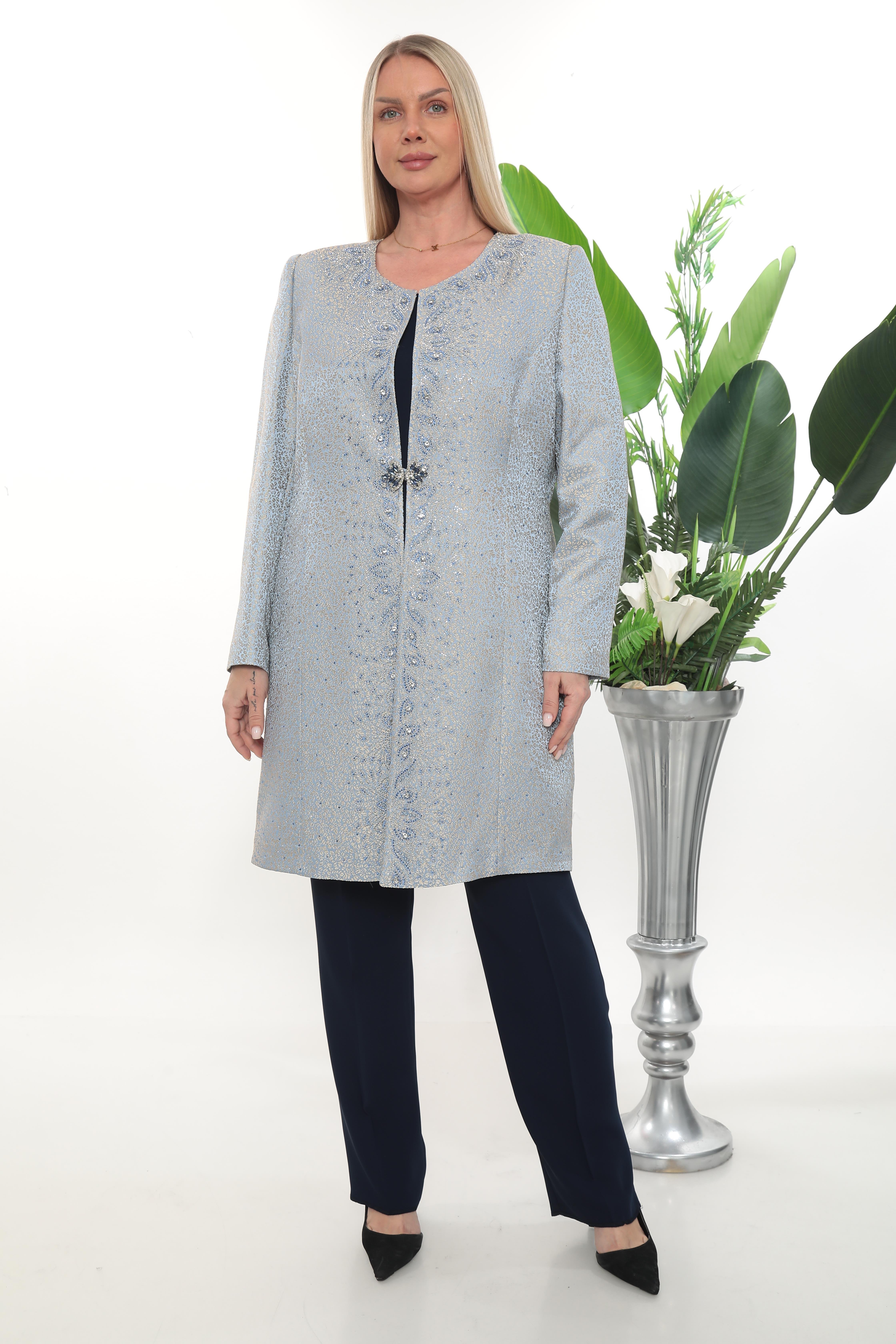 Zarif Taş Detaylı İşlemeli Lacivert Üçlü Pantolonlu Takım