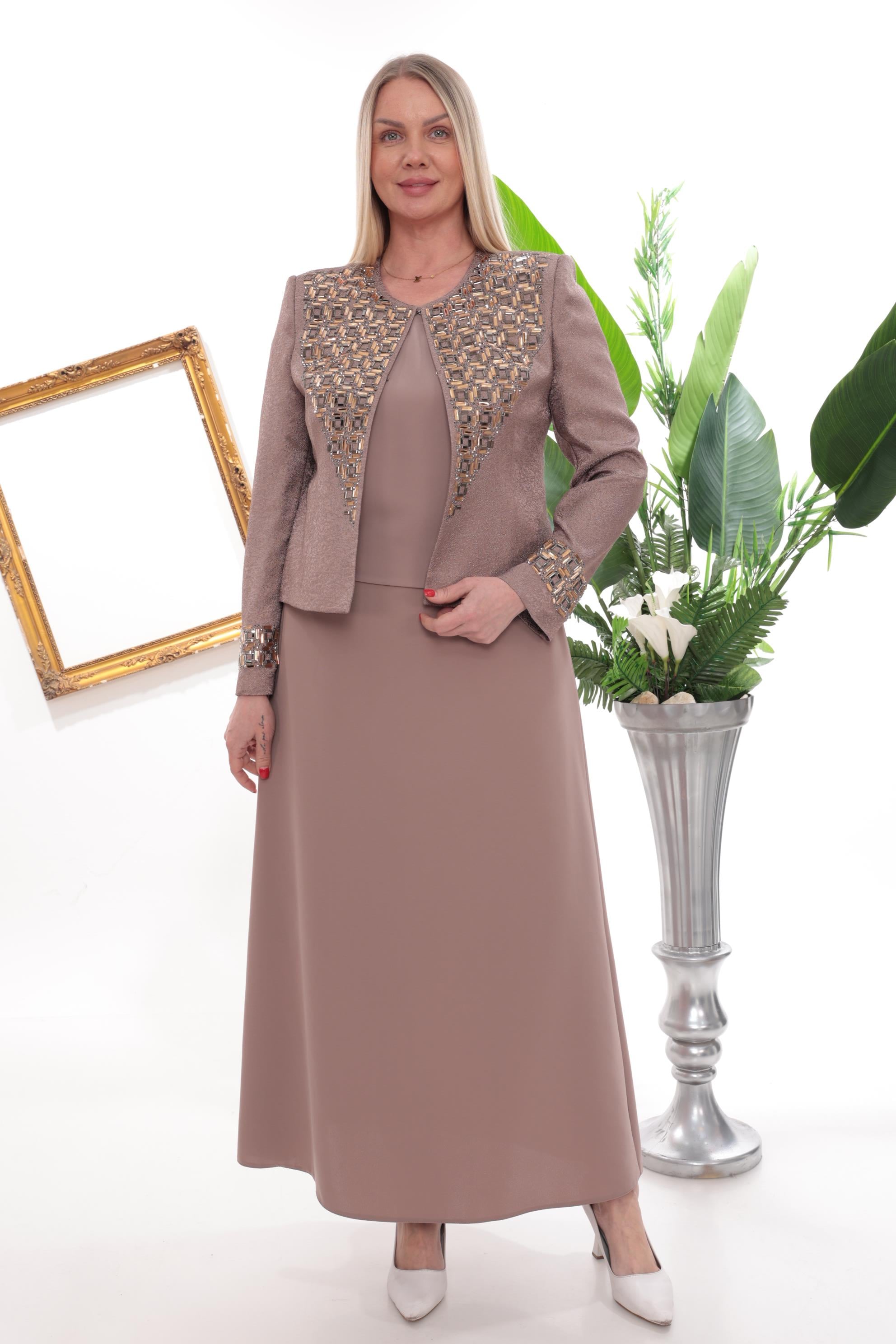 Önü Gold Blok Taş Detaylı Kahverengi Uzun Etekli Üçlü Takım