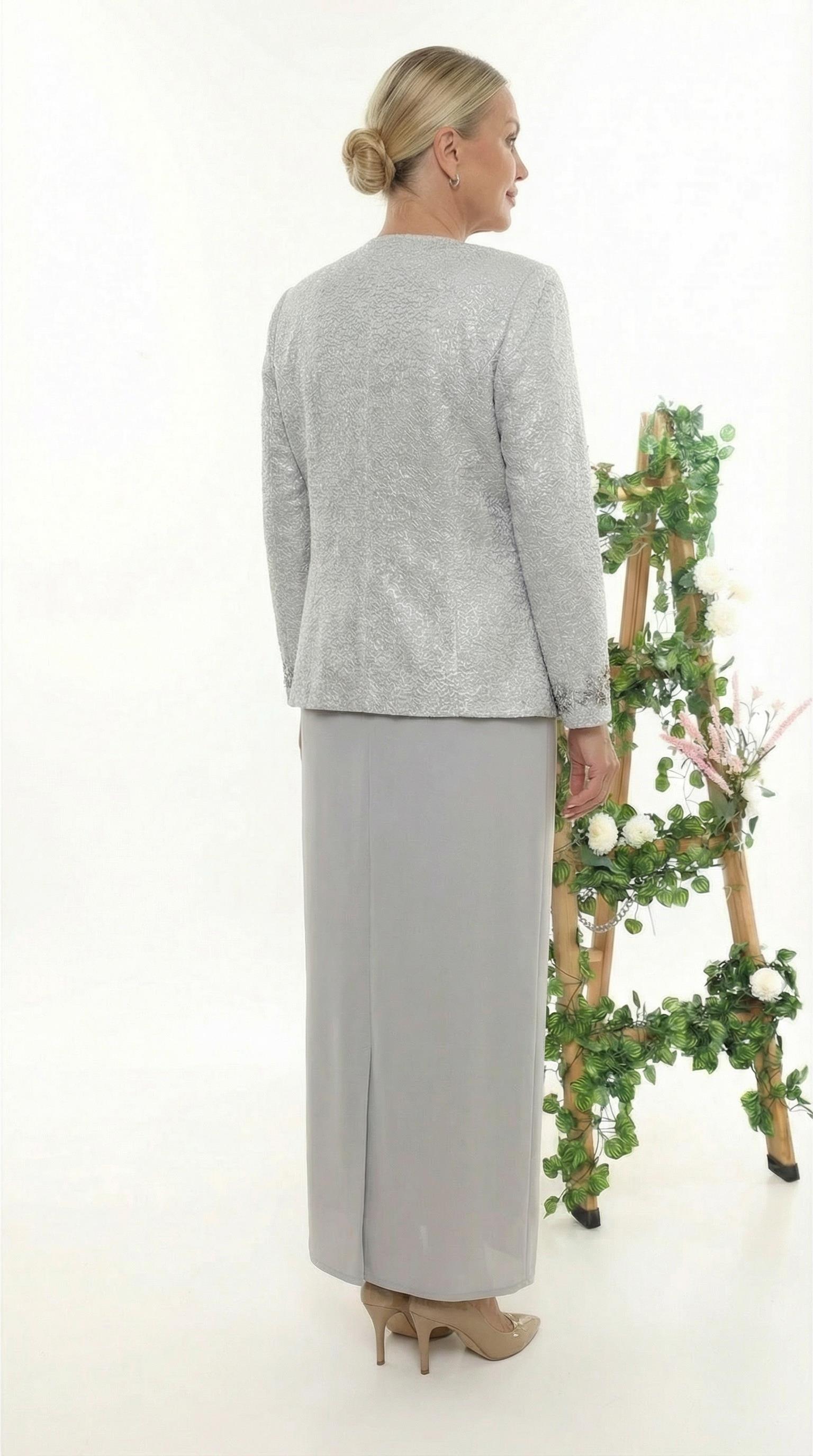 Şık Taş Detaylı Büyük Beden Gri Uzun Etekli Üçlü Takım