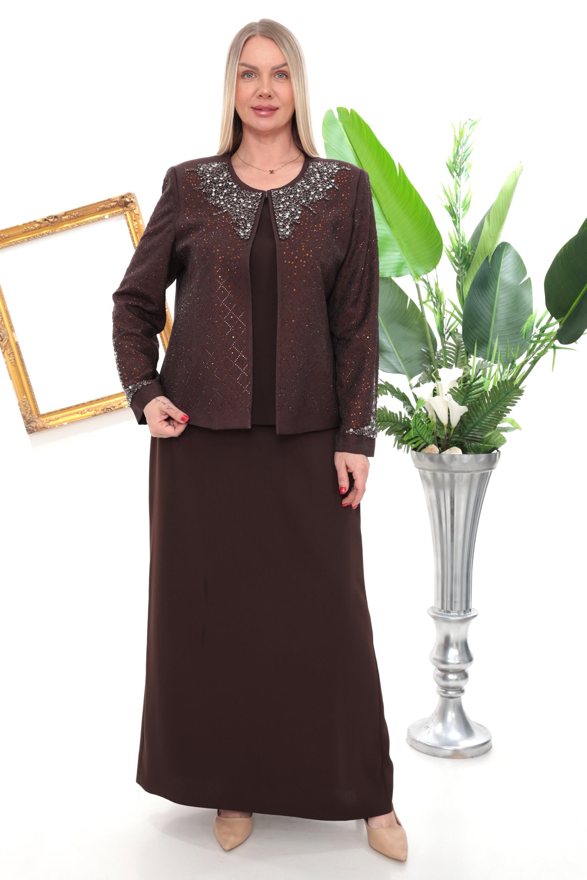 Yaka ve Kolu Şık Kristal Taş İşlemeli Acı Kahverengi Uzun Etekli Üçlü Takım