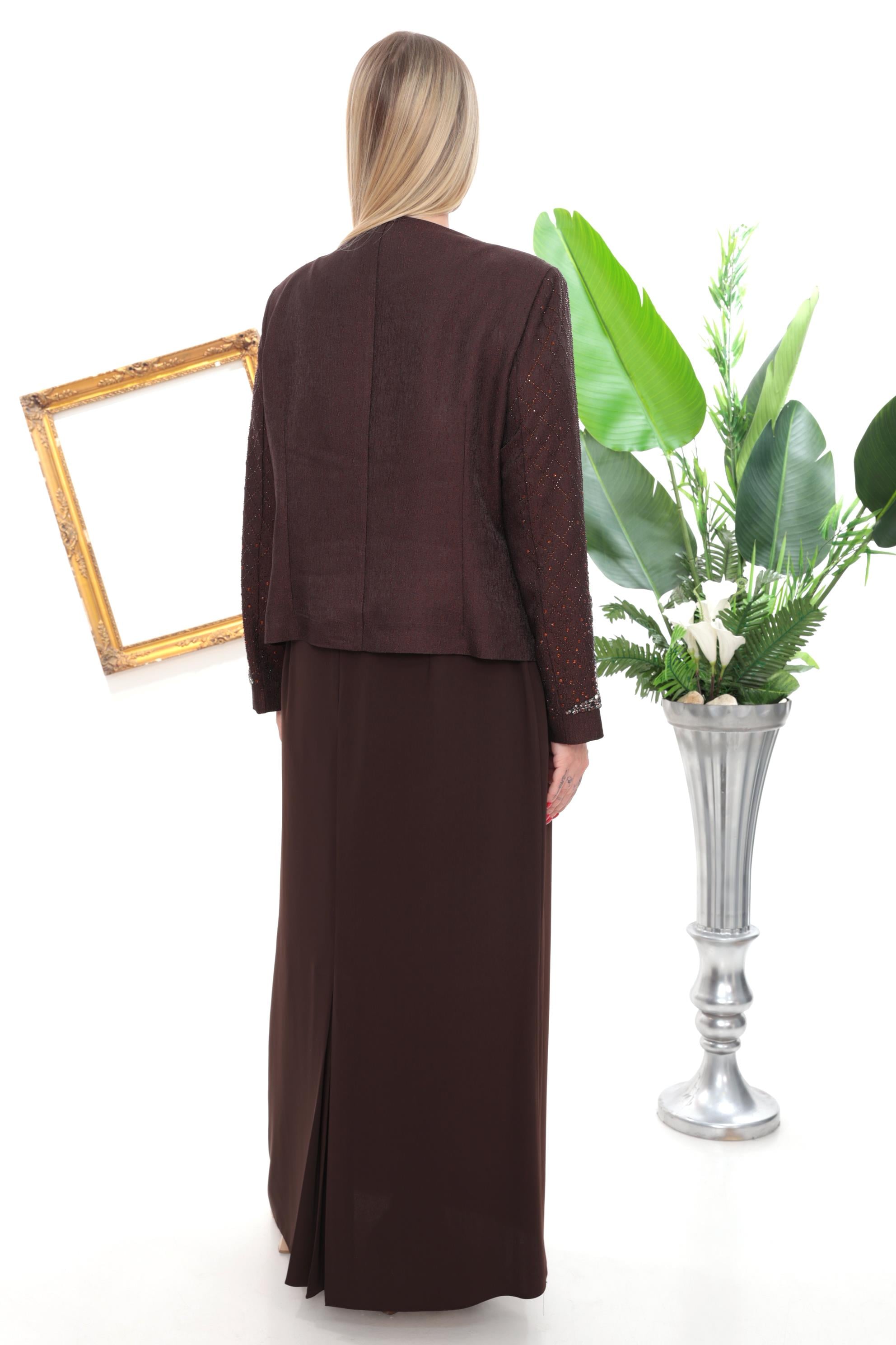 Yaka ve Kolu Şık Kristal Taş İşlemeli Acı Kahverengi Uzun Etekli Üçlü Takım