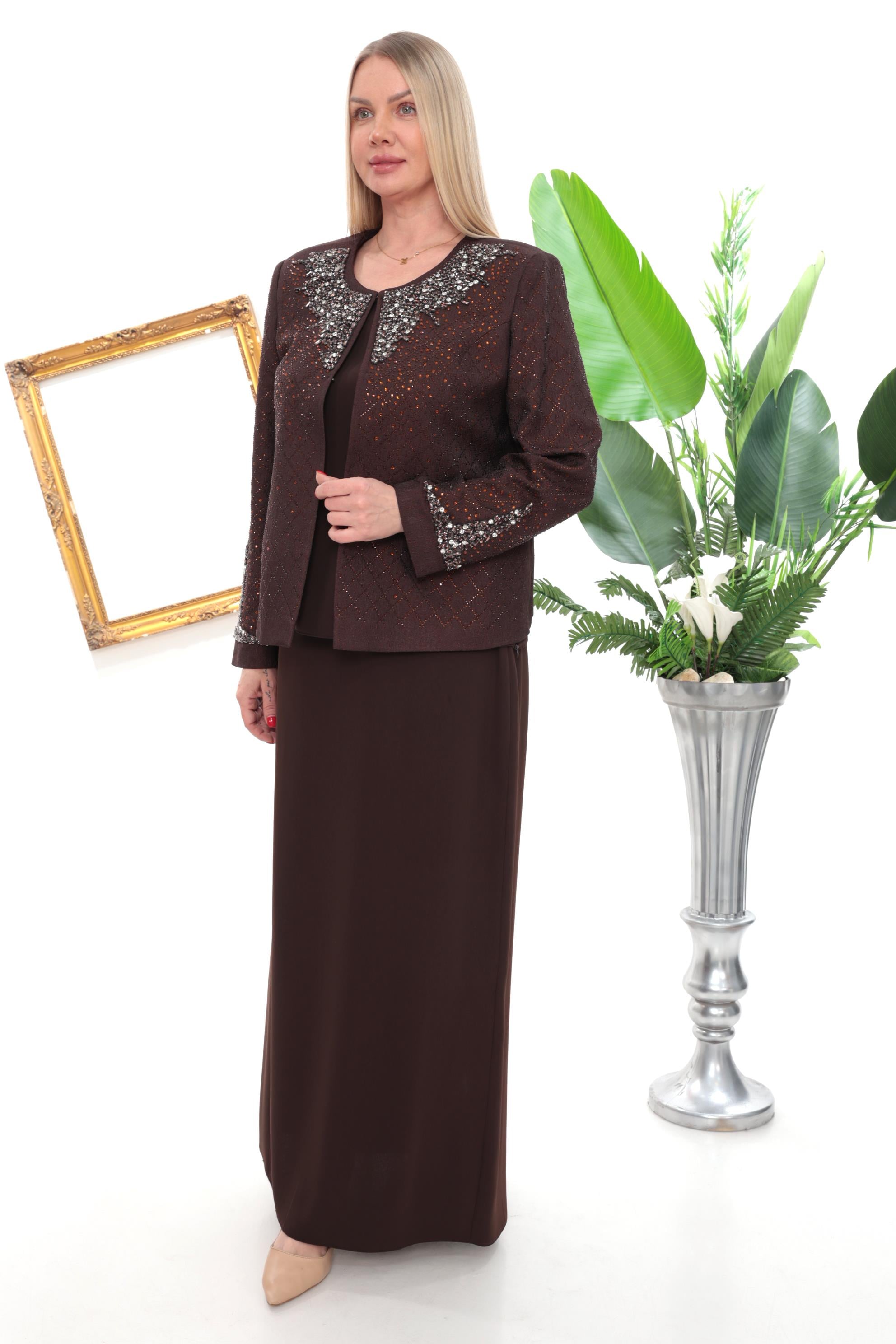 Yaka ve Kolu Şık Kristal Taş İşlemeli Acı Kahverengi Uzun Etekli Üçlü Takım