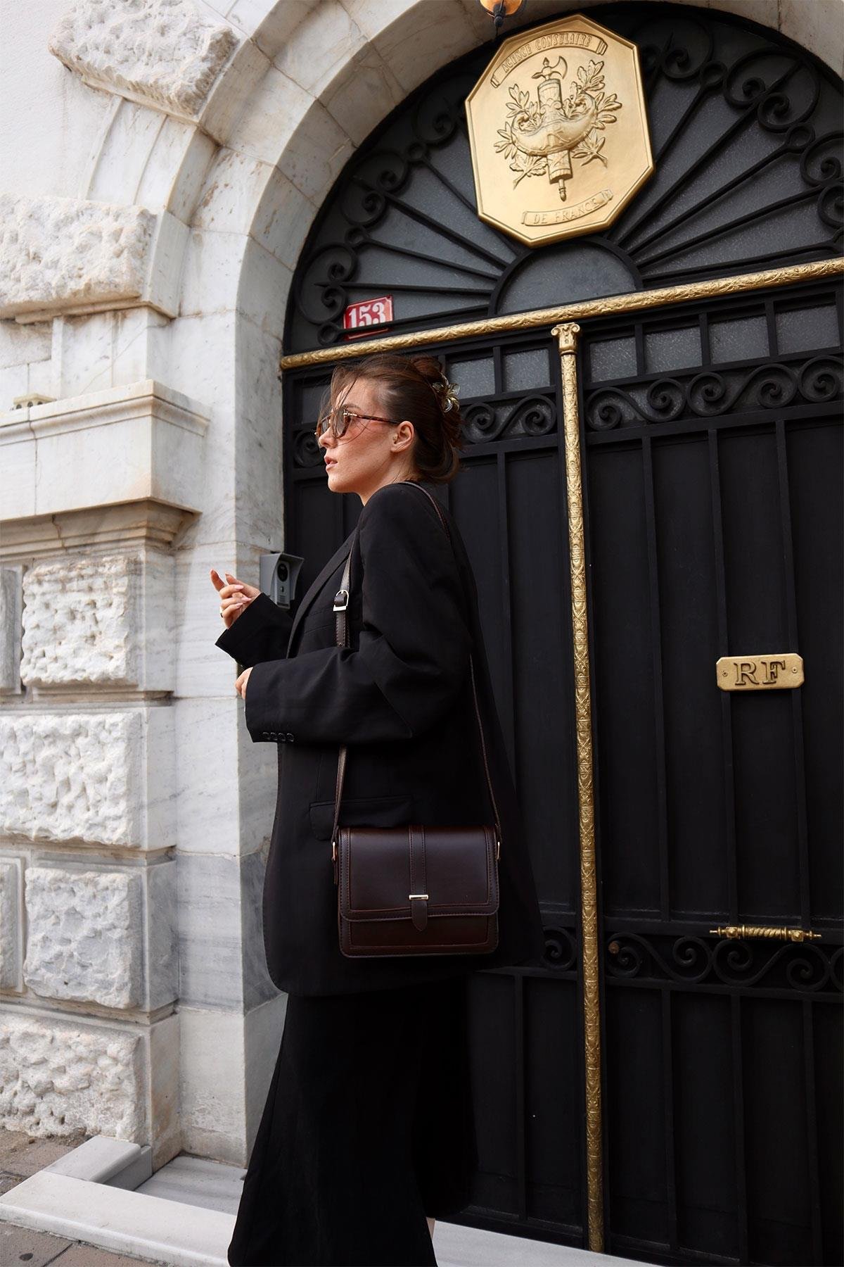 Lisa Uzun Askı Detaylı Acı Kahve Mat Çanta