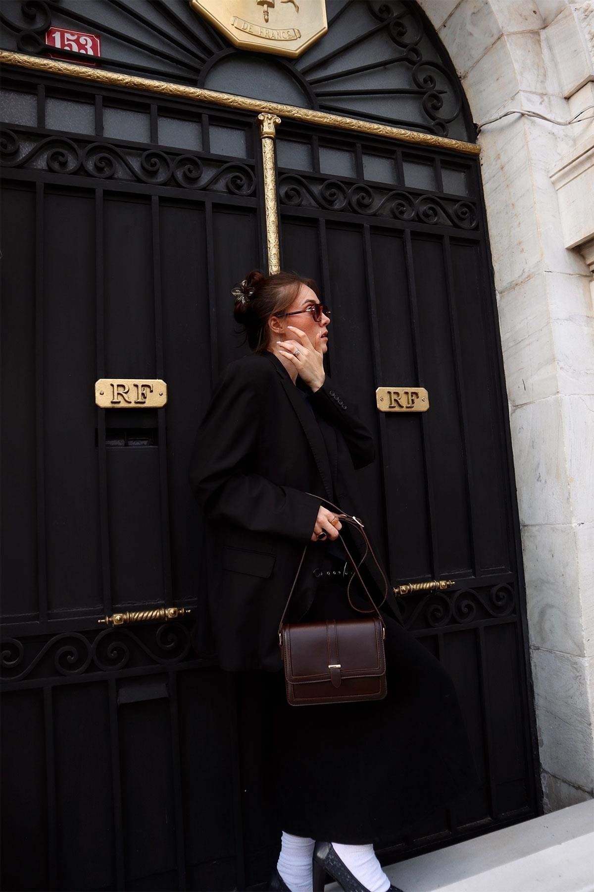 Lisa Uzun Askı Detaylı Acı Kahve Mat Çanta