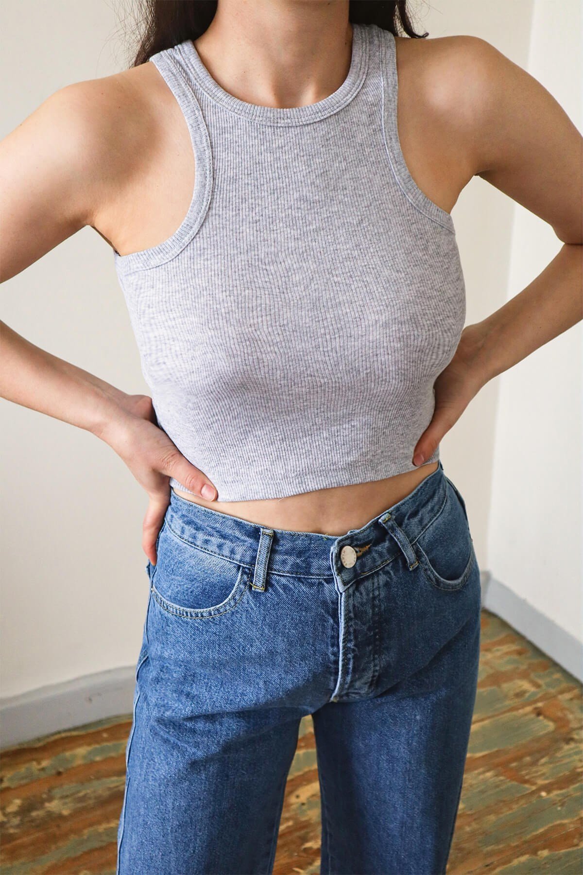 MORE-103 Halter Yaka Detaylı Gri Crop Top