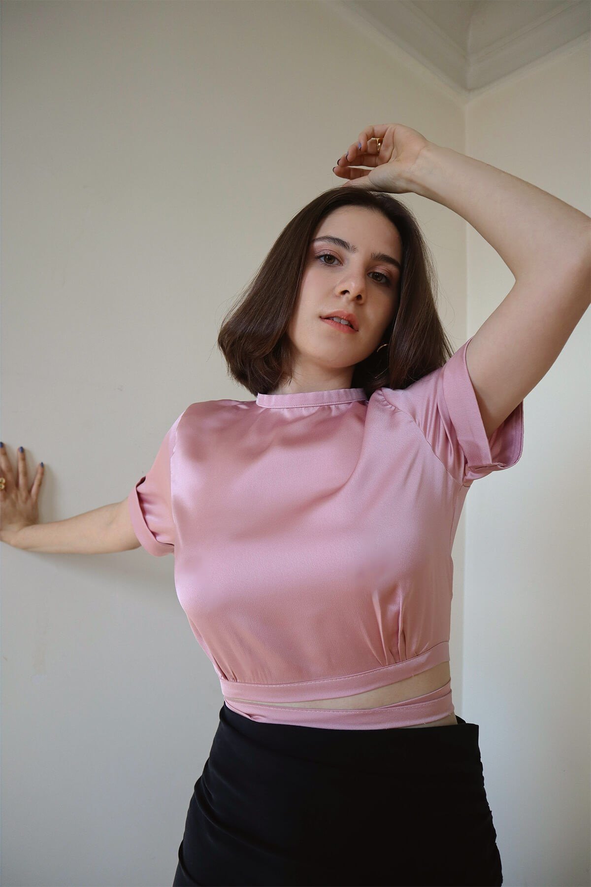 MORE-112 Bağlamalı Pudra Saten Crop Top