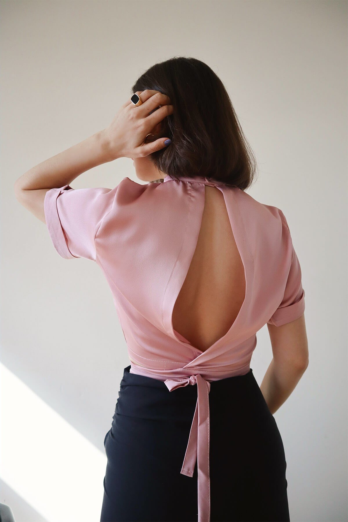 MORE-112 Bağlamalı Pudra Saten Crop Top